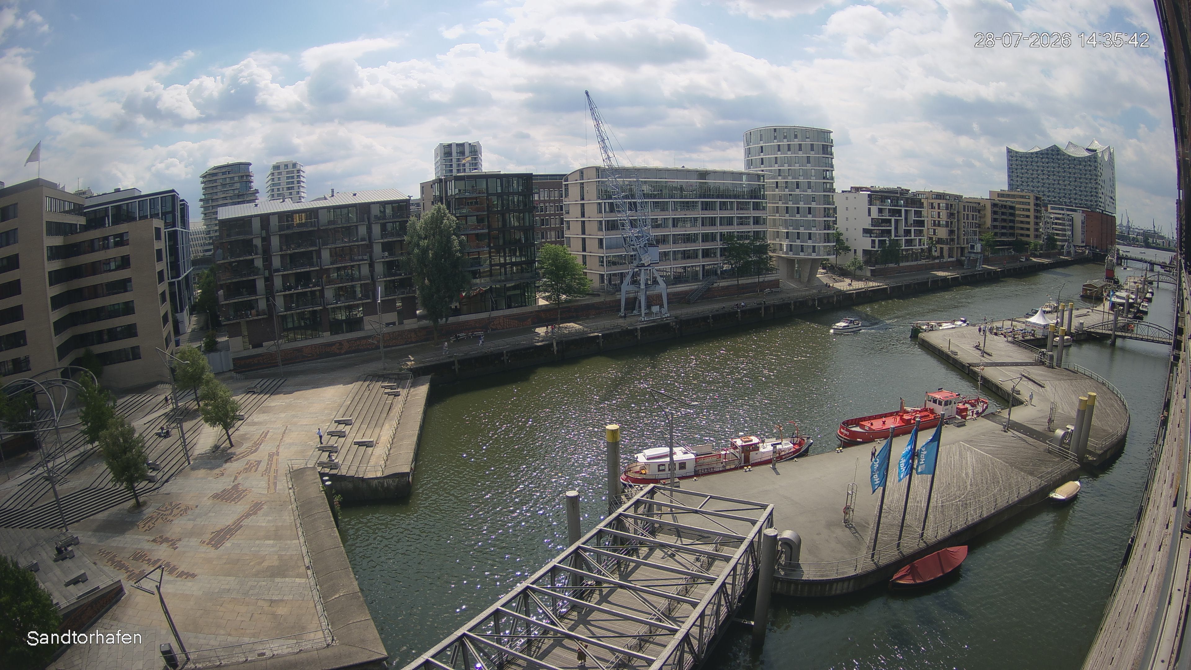 Archived image Webcam Harbour Hall Hamburg