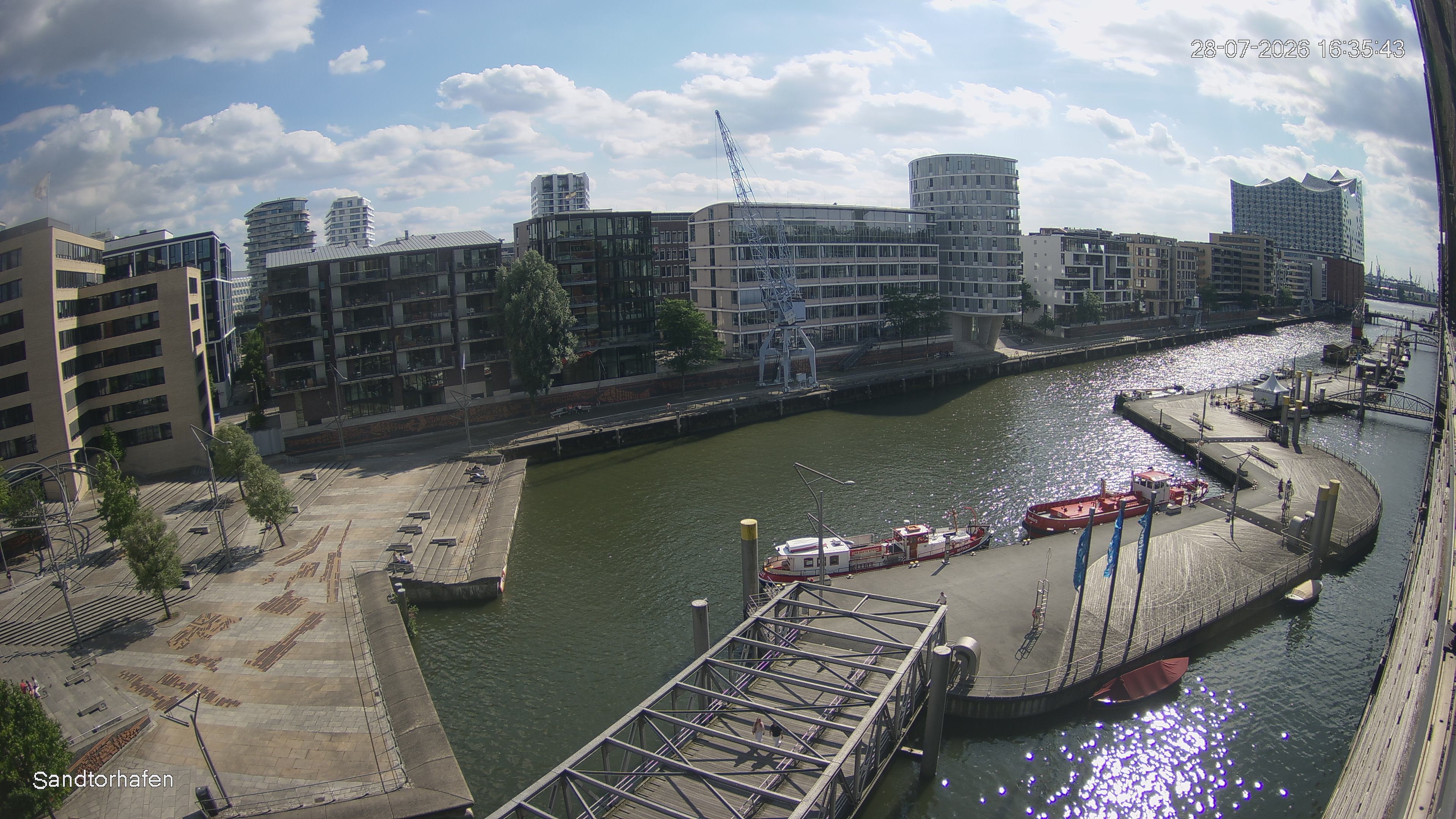 Archived image Webcam Harbour Hall Hamburg