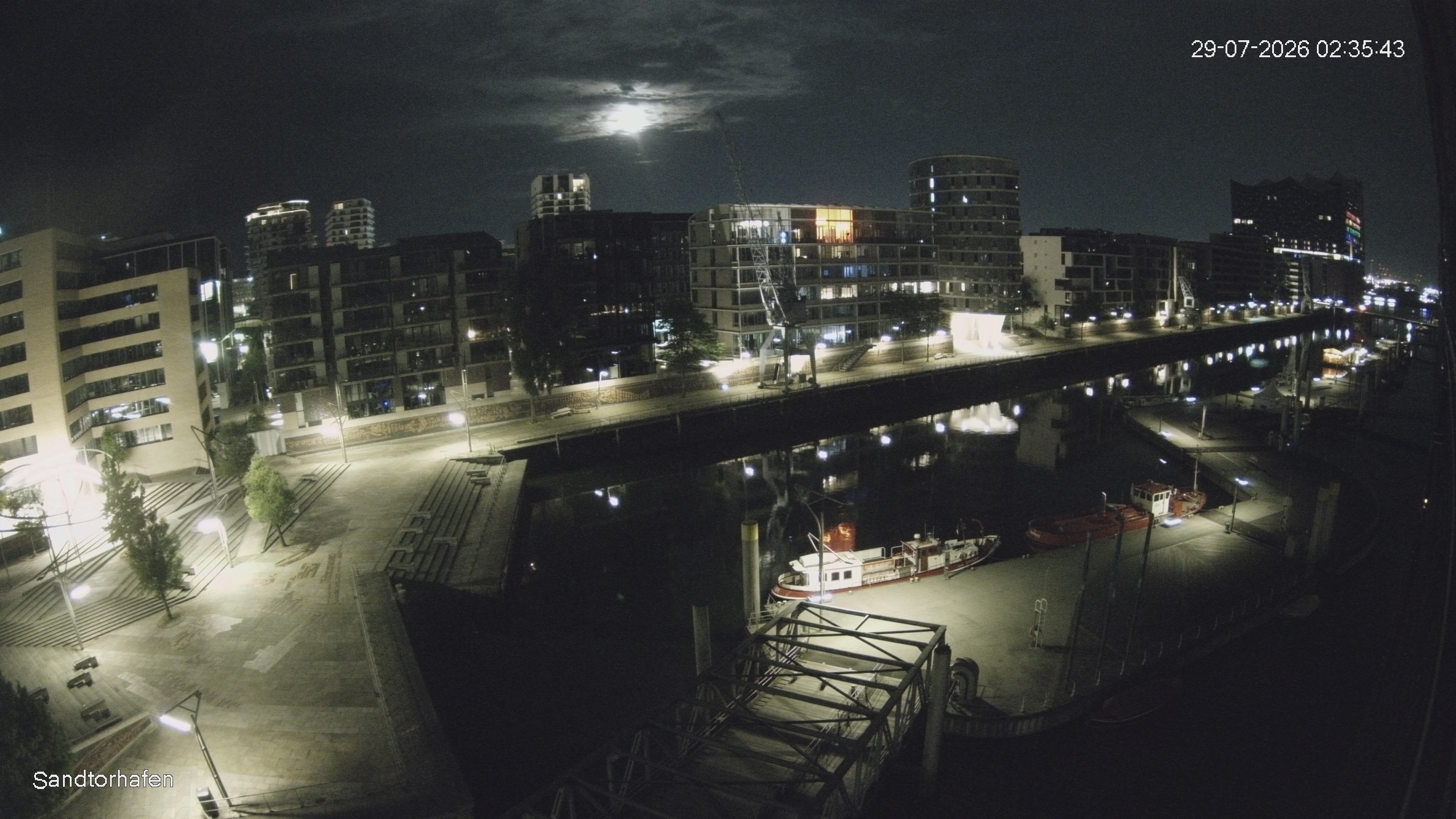 Archiv Foto Webcam Hamburg: HafenCity und Elbphilharmonie