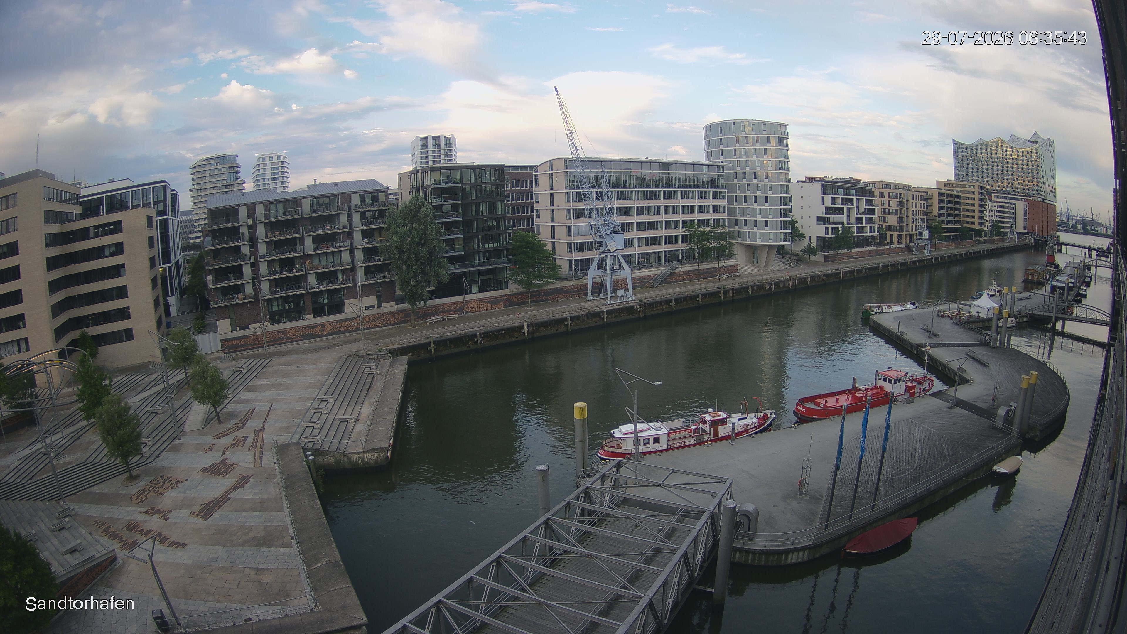 Archiv Foto Webcam Hamburg: HafenCity und Elbphilharmonie