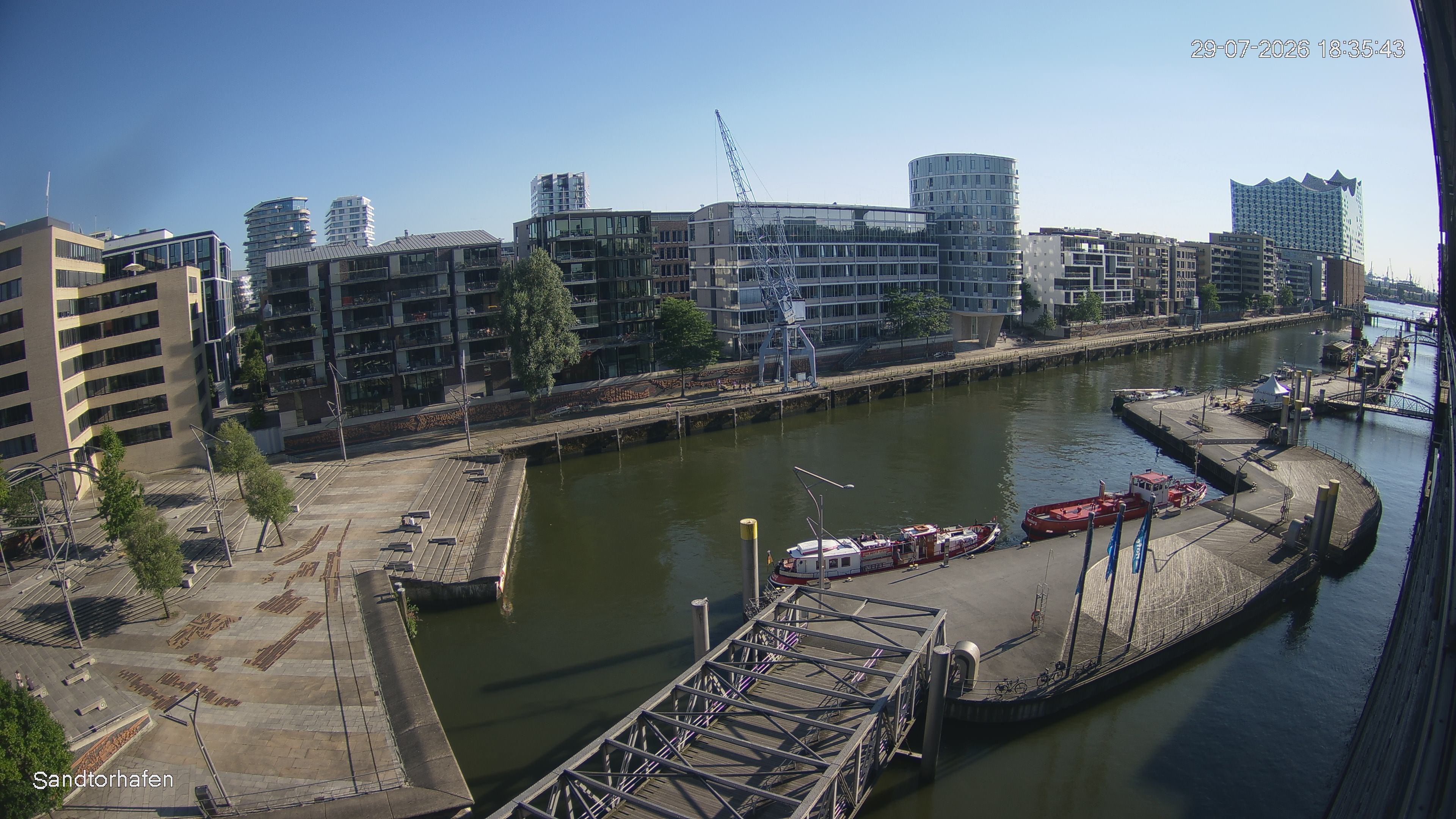 Archiv Foto Webcam Hamburg: HafenCity und Elbphilharmonie