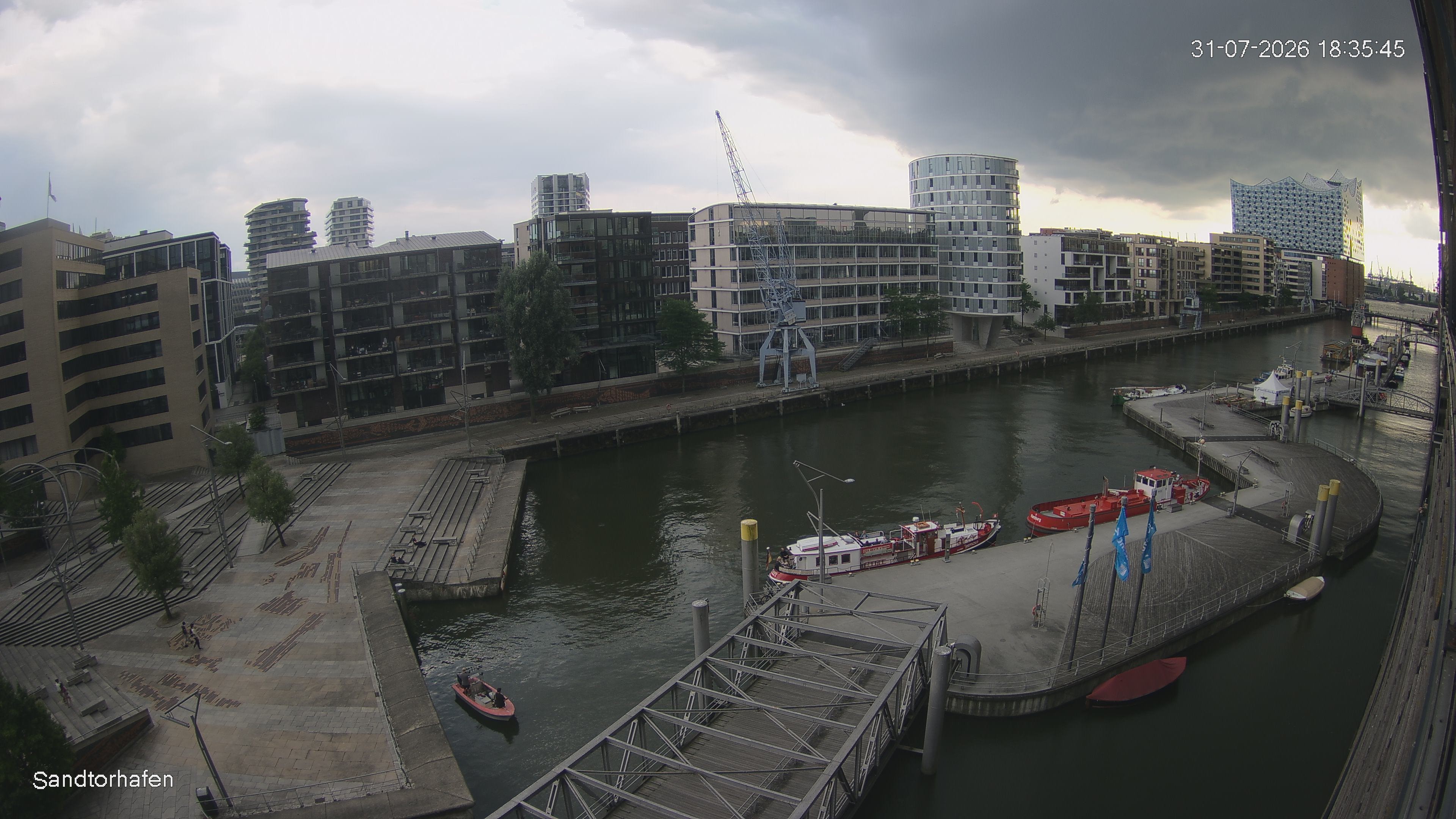 Archiv Foto Webcam Hamburg: HafenCity und Elbphilharmonie