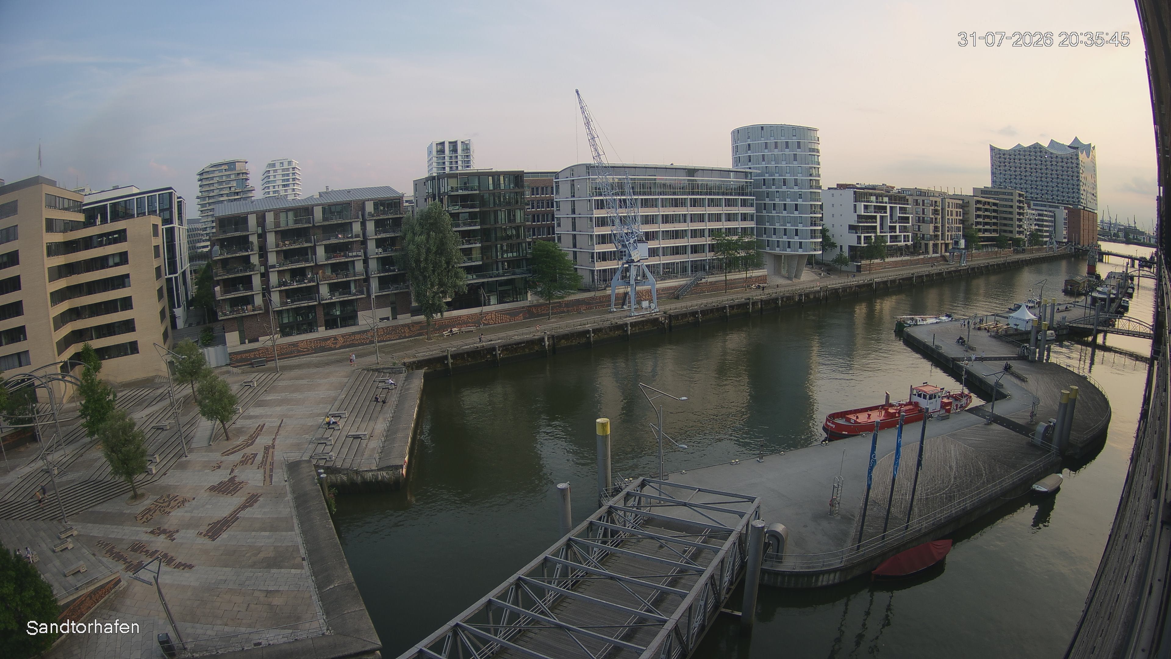 Archiv Foto Webcam Hamburg: HafenCity und Elbphilharmonie