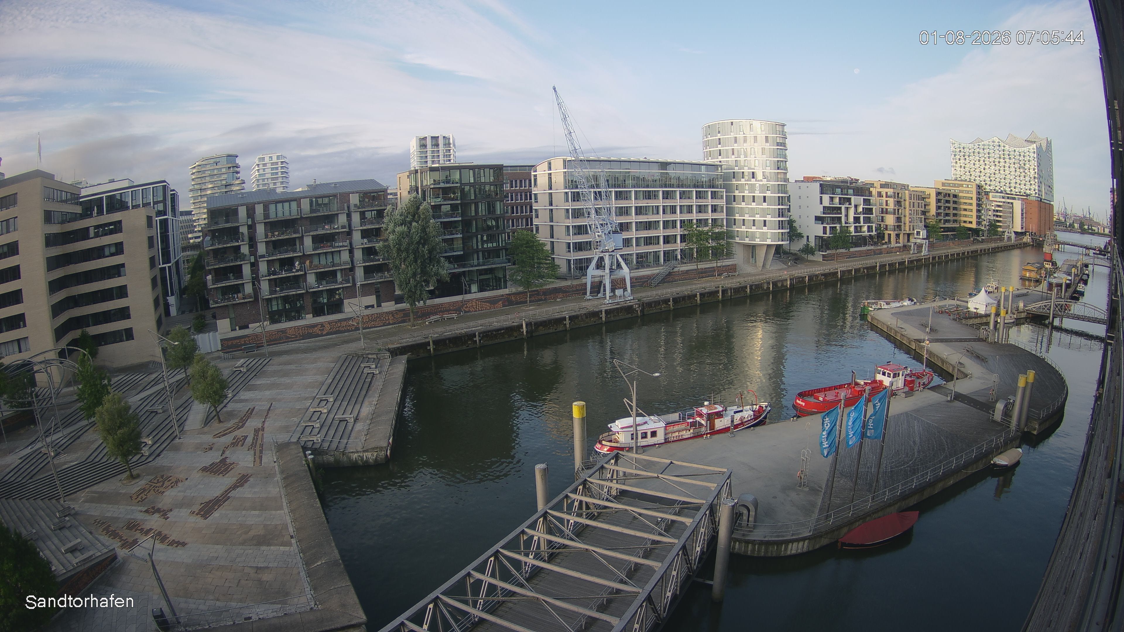 Archiv Foto Webcam Hamburg: HafenCity und Elbphilharmonie