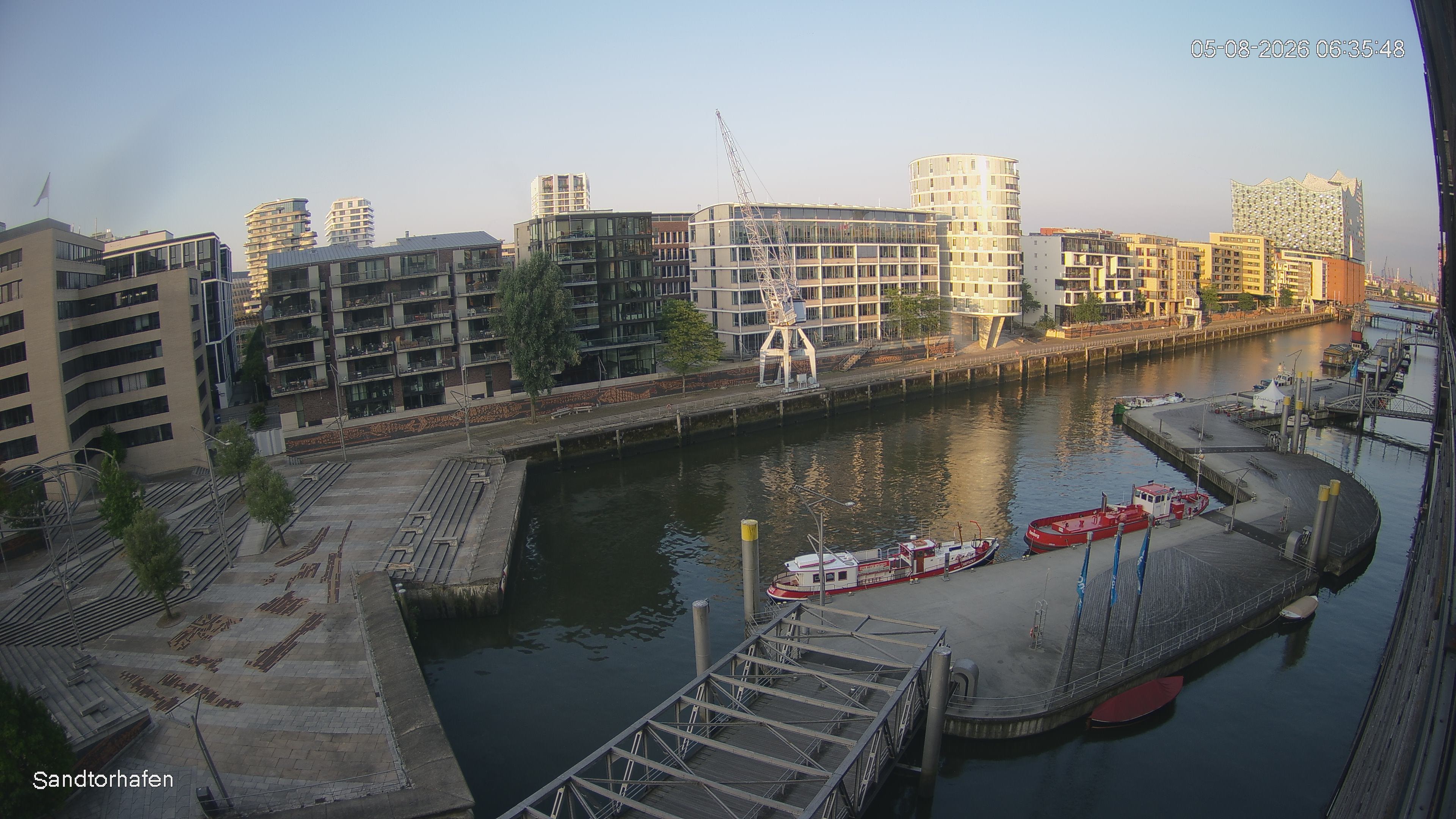 Archiv Foto Webcam Hamburg: HafenCity und Elbphilharmonie