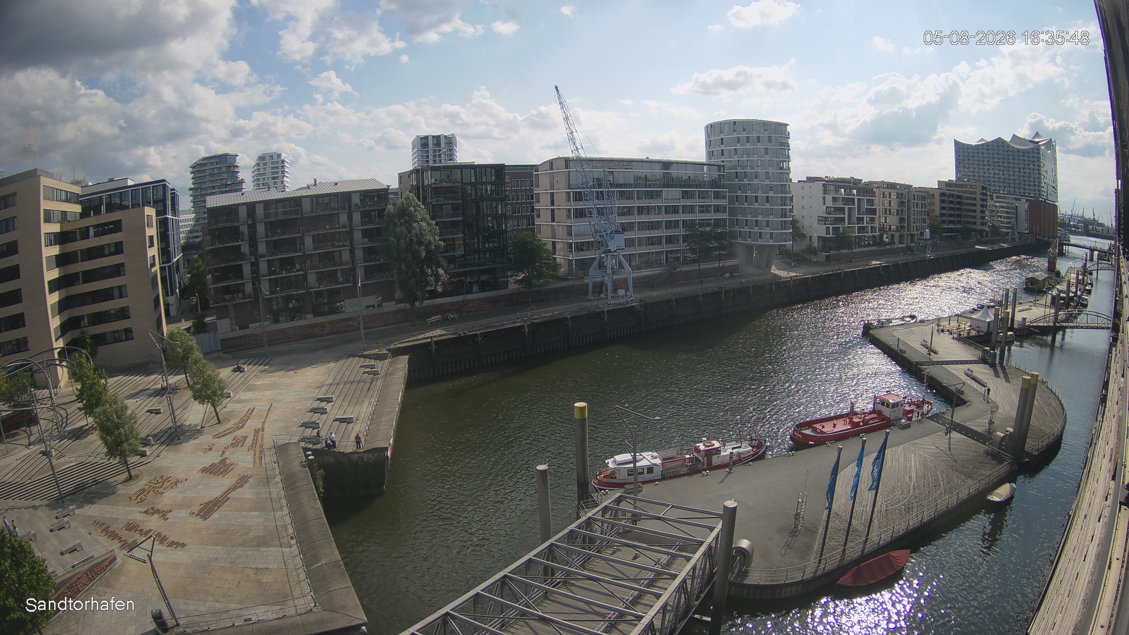 Archiv Foto Webcam Hamburg: HafenCity und Elbphilharmonie