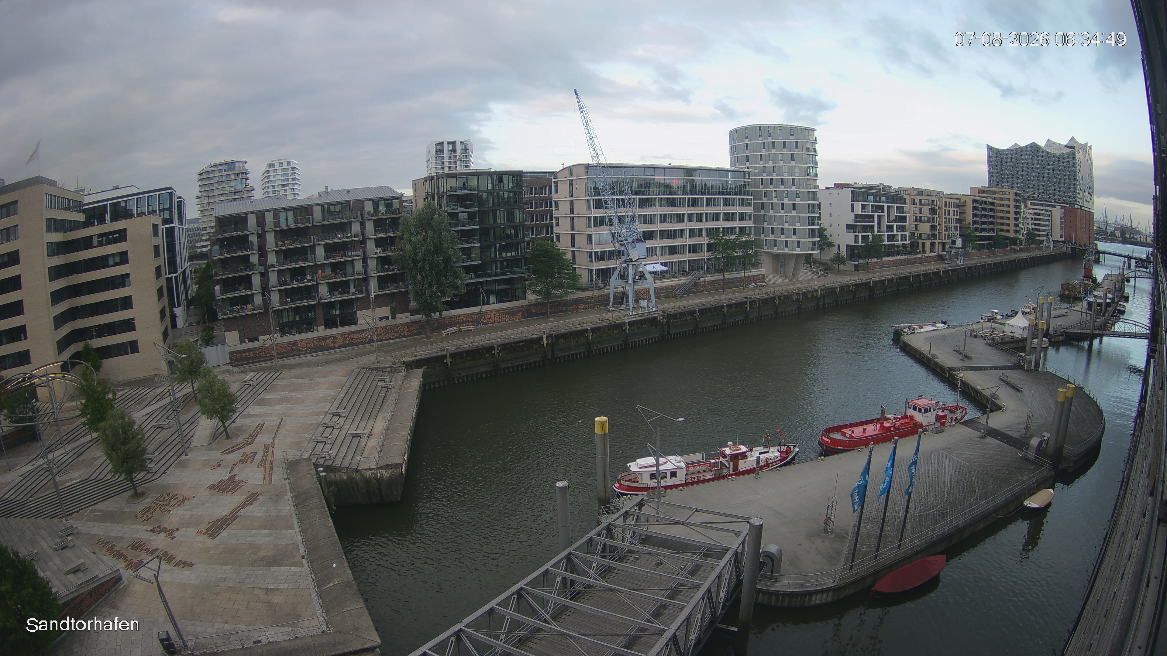 Archiv Foto Webcam Hamburg: HafenCity und Elbphilharmonie