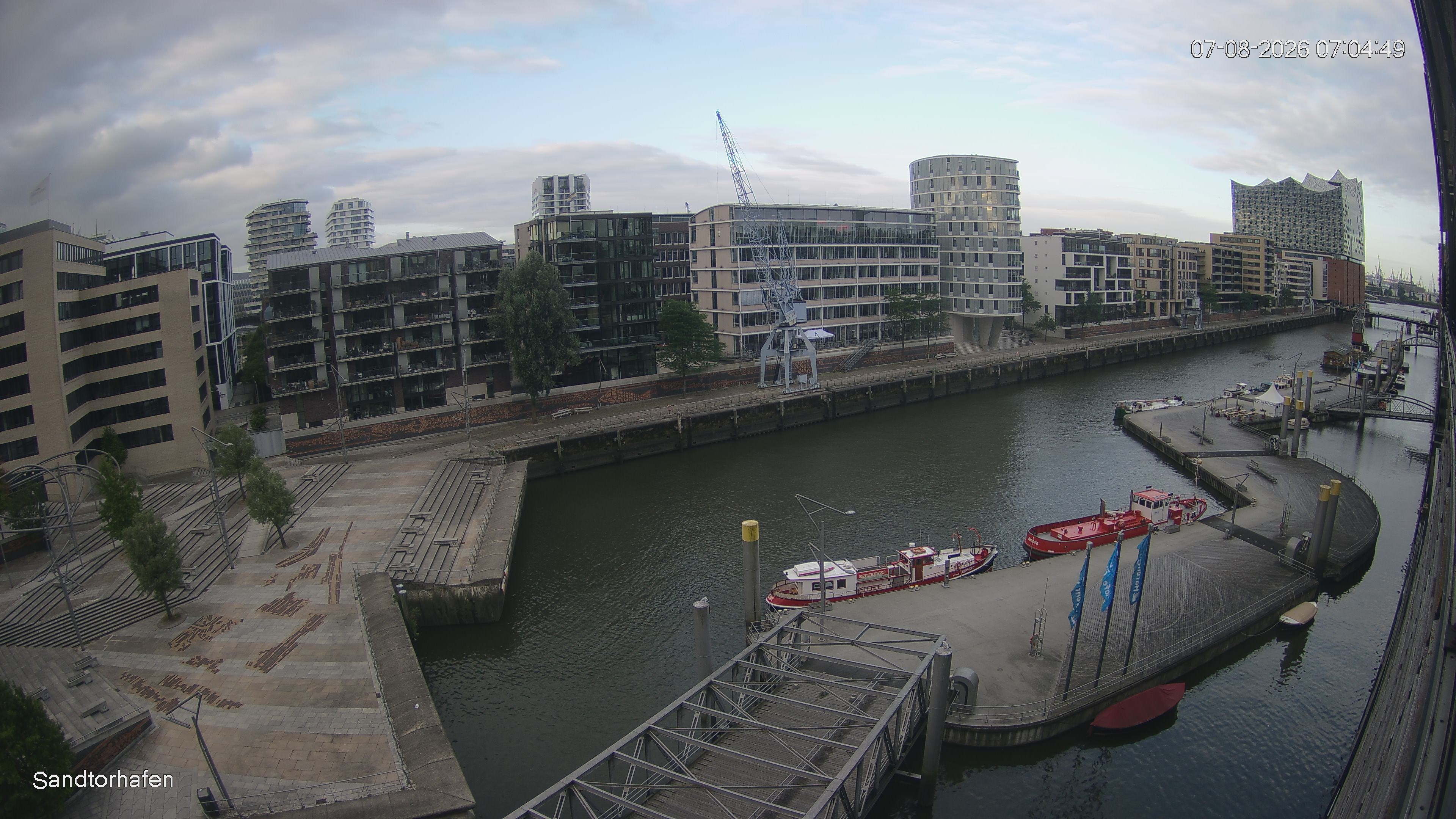 Archiv Foto Webcam Hamburg: HafenCity und Elbphilharmonie