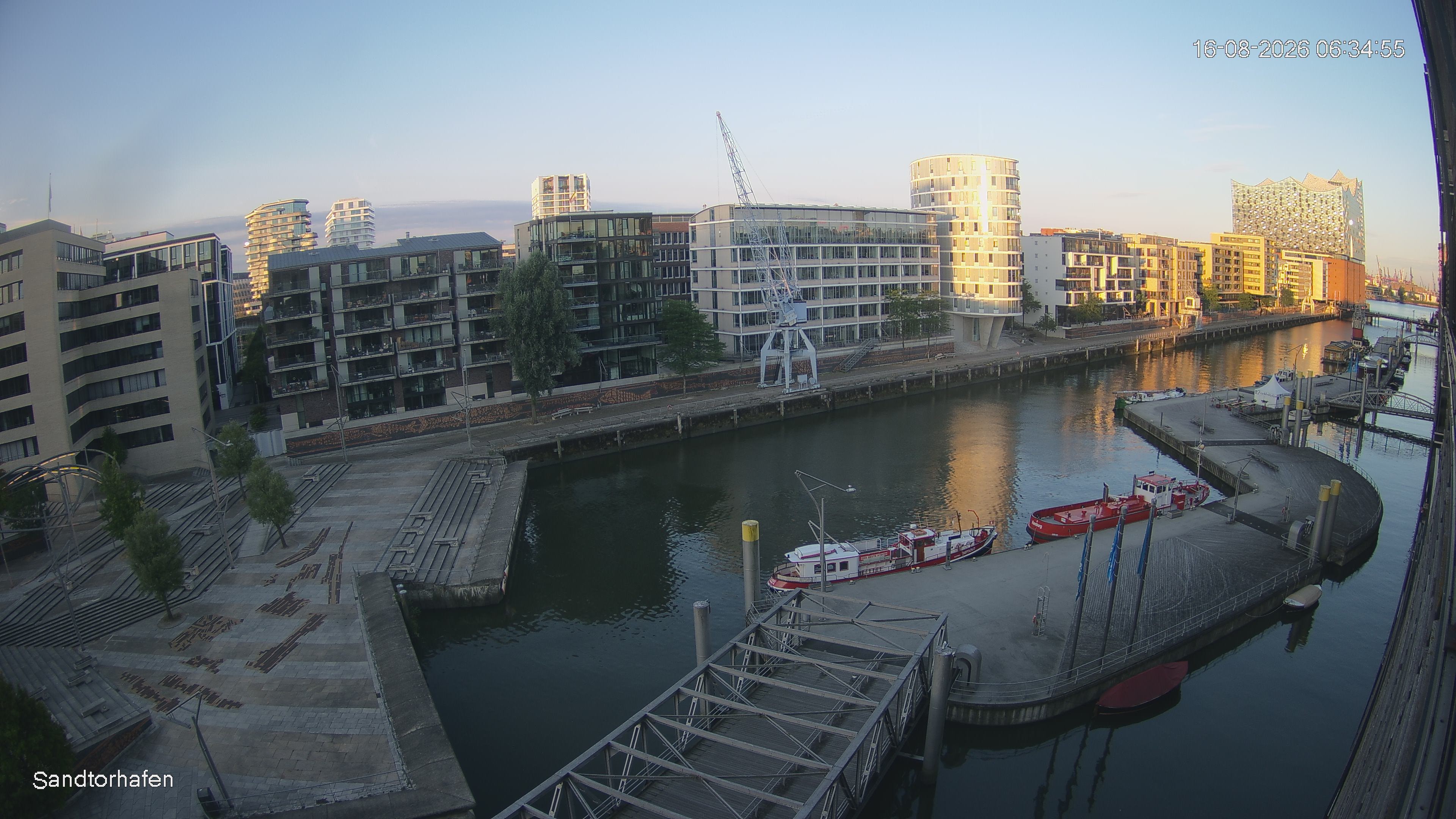 Archiv Foto Webcam Hamburg: HafenCity und Elbphilharmonie