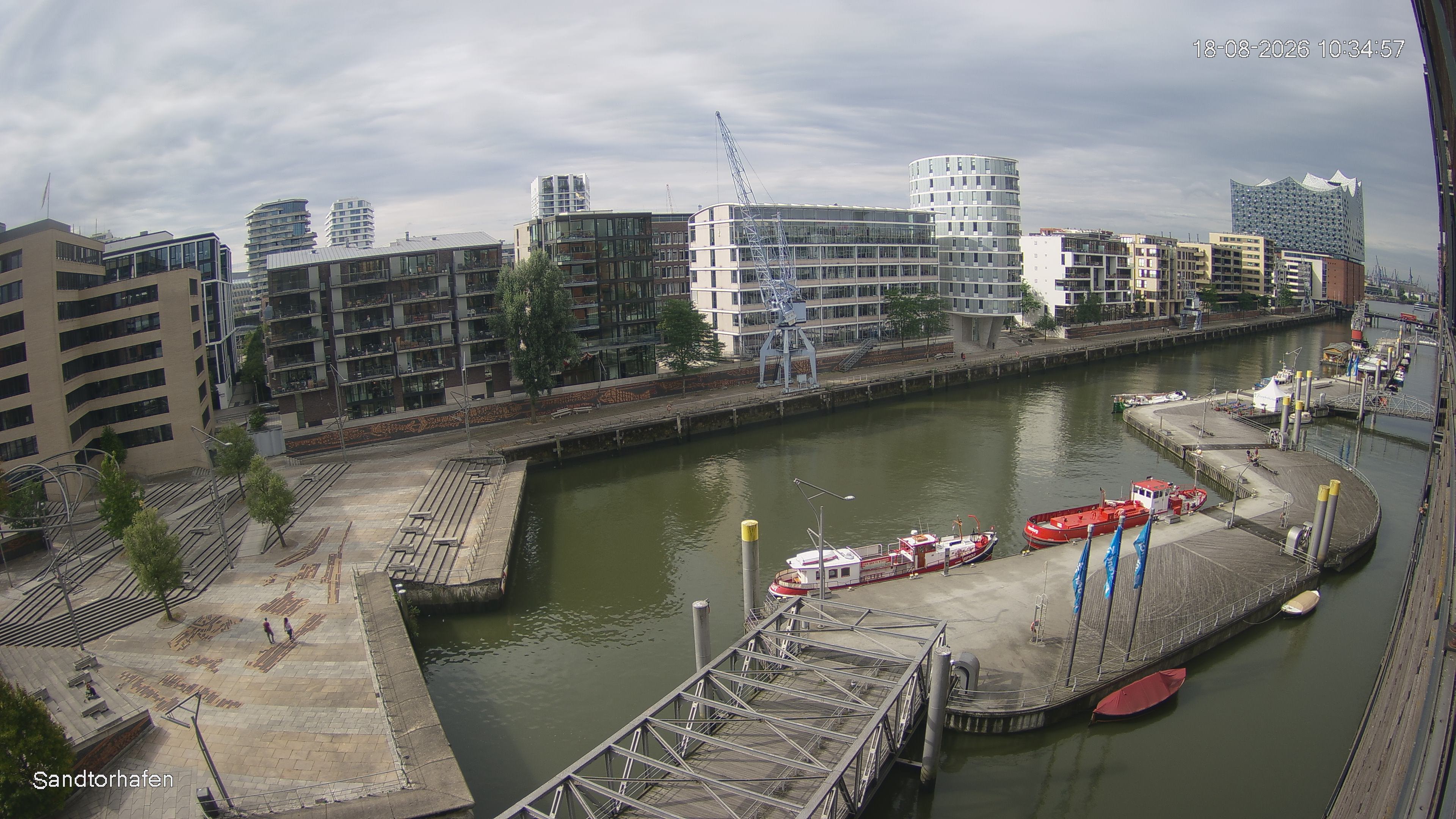 Archiv Foto Webcam Hamburg: HafenCity und Elbphilharmonie