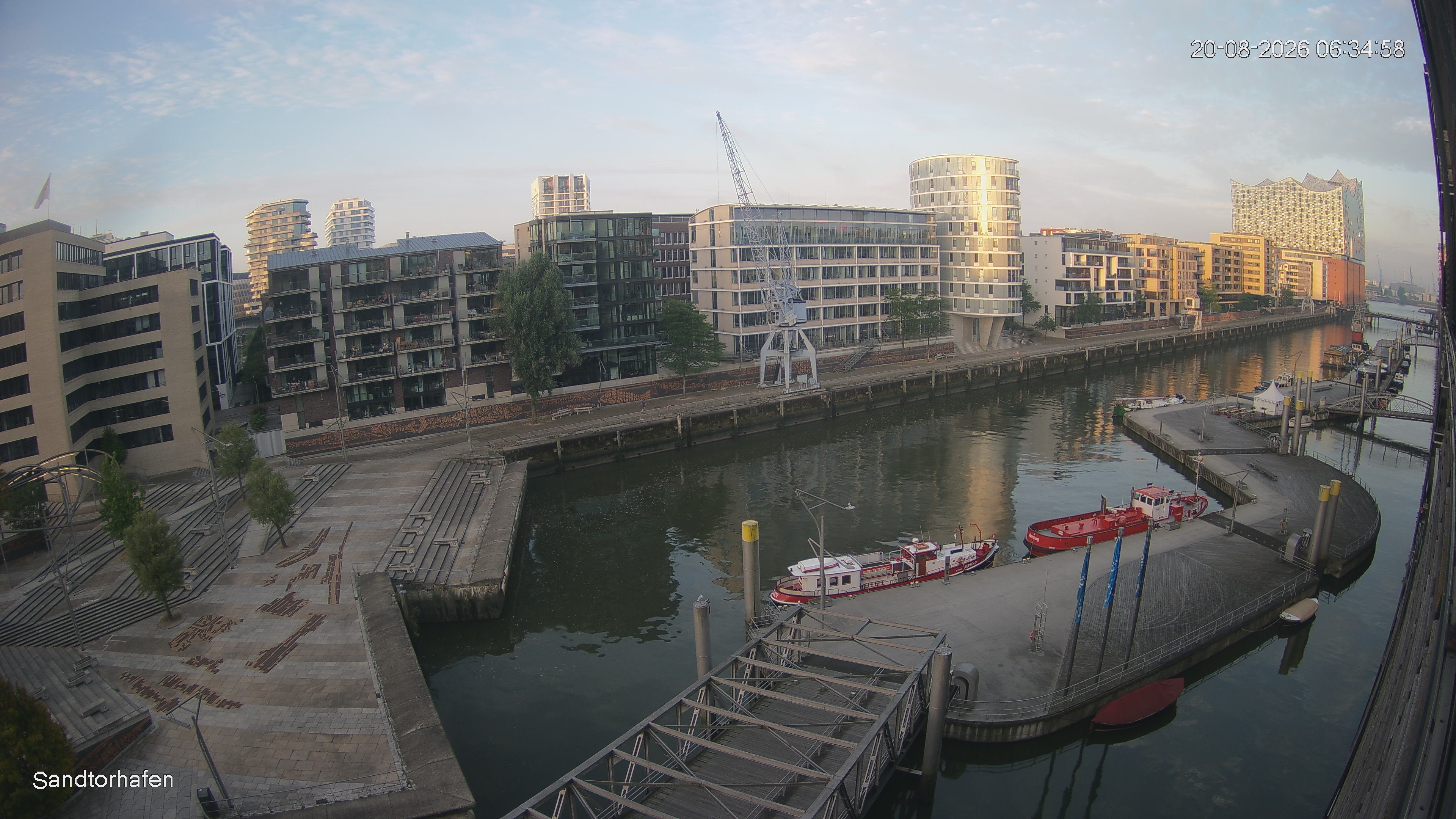 Archiv Foto Webcam Hamburg: HafenCity und Elbphilharmonie