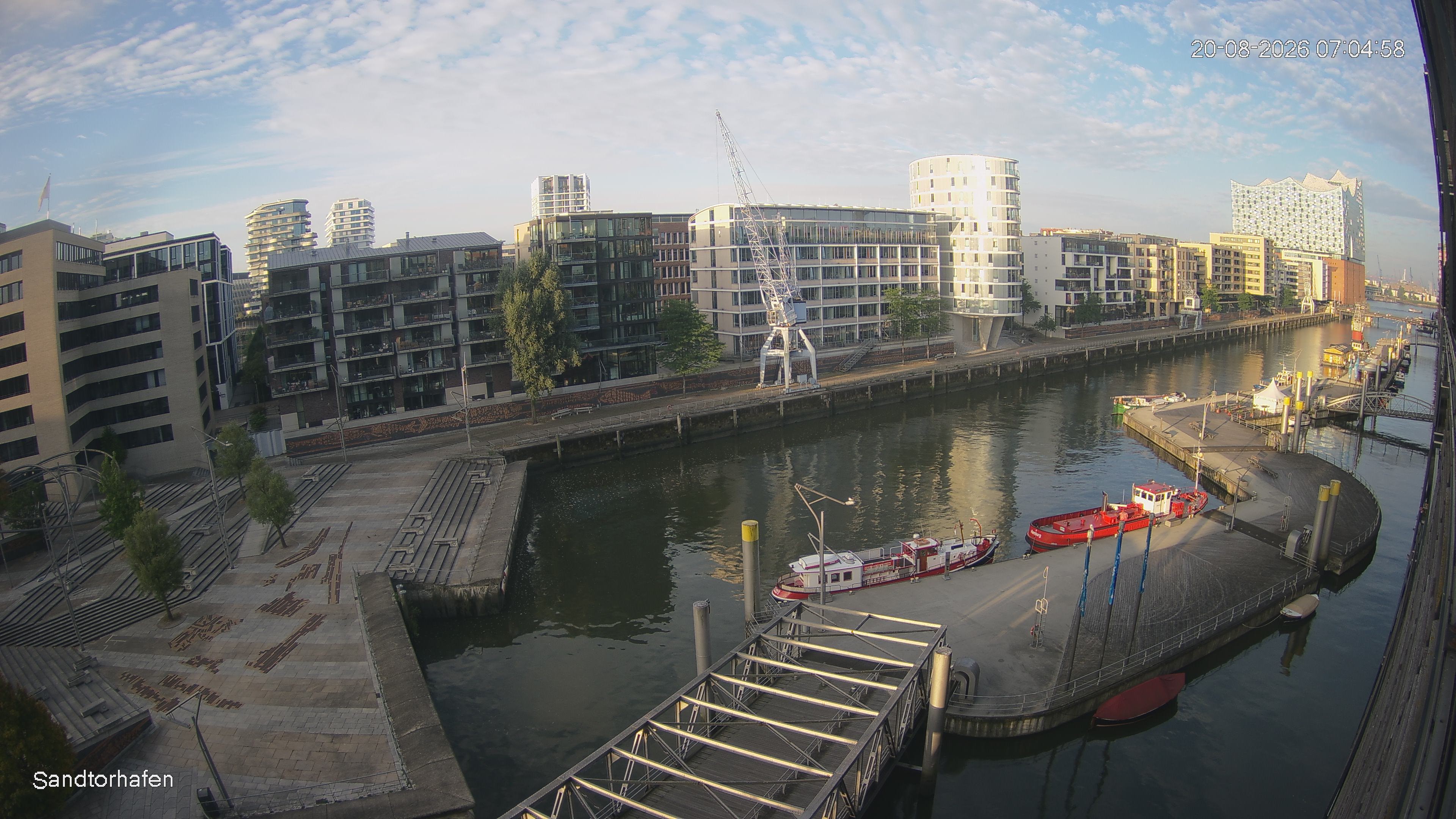 Archiv Foto Webcam Hamburg: HafenCity und Elbphilharmonie