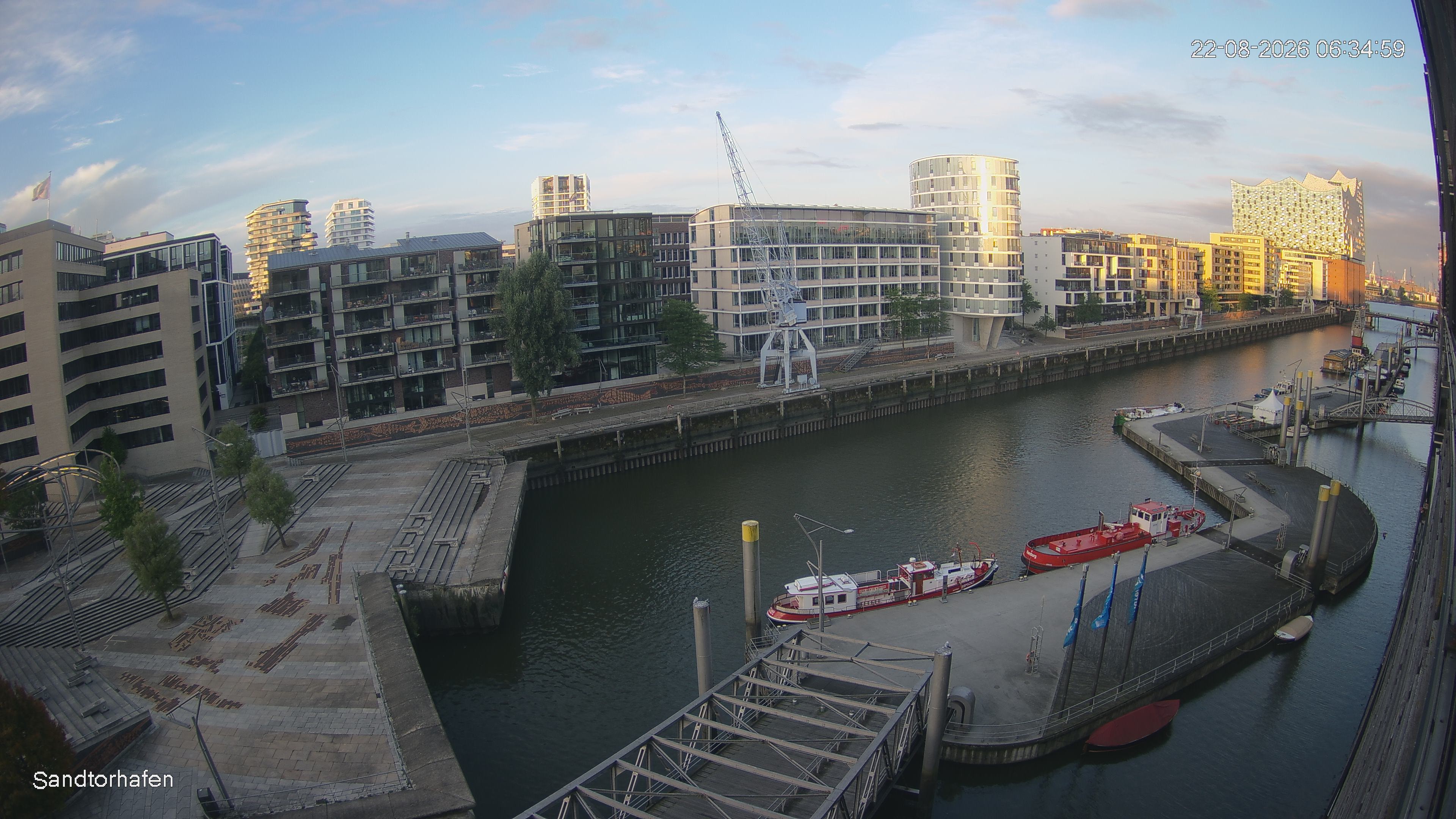 Archiv Foto Webcam Hamburg: HafenCity und Elbphilharmonie