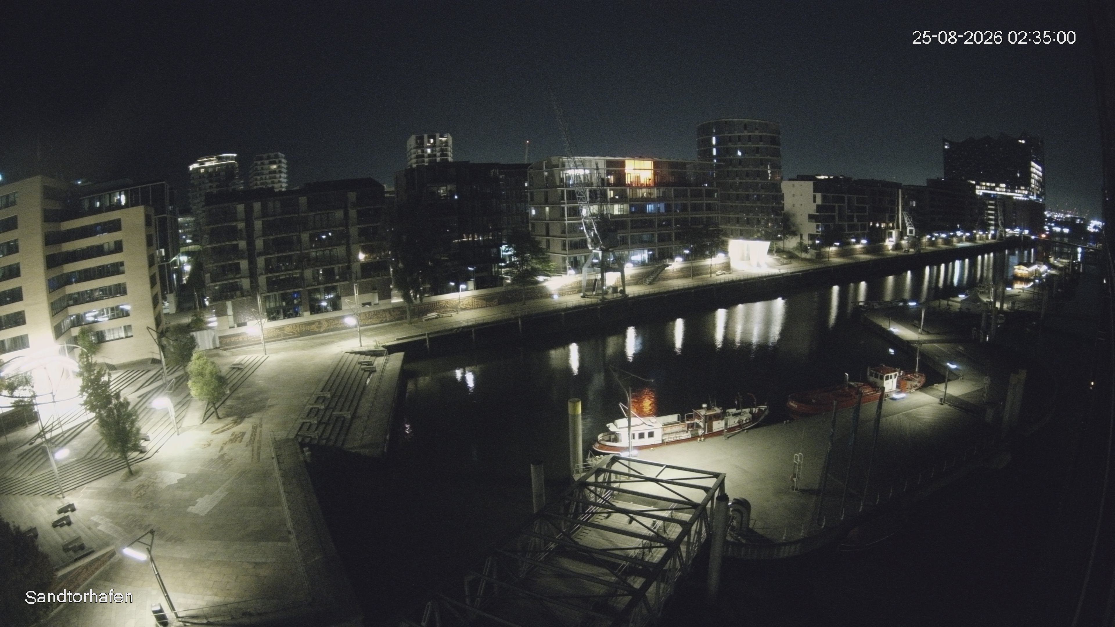 Archived image Webcam Harbour Hall Hamburg