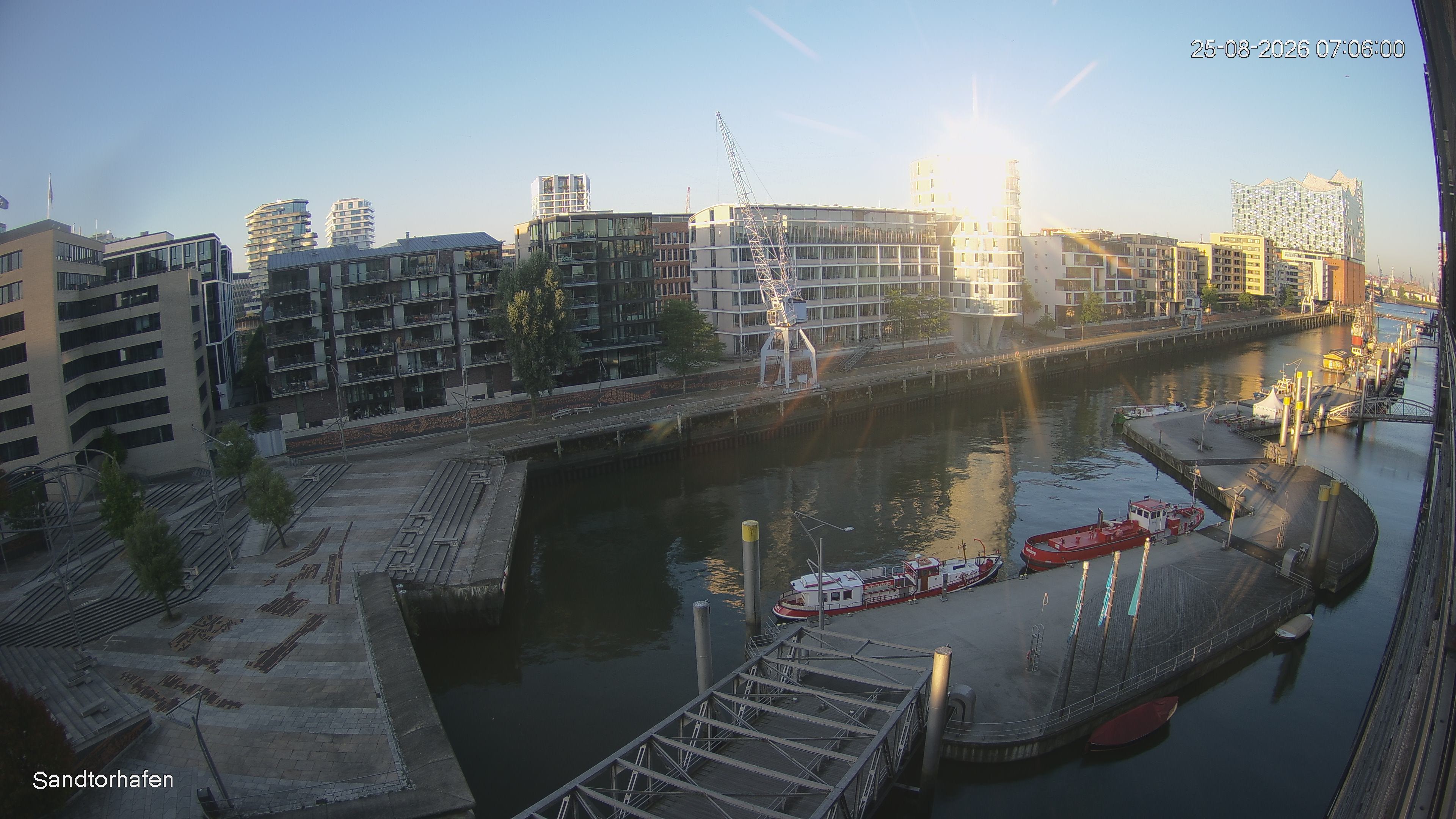 Archived image Webcam Harbour Hall Hamburg