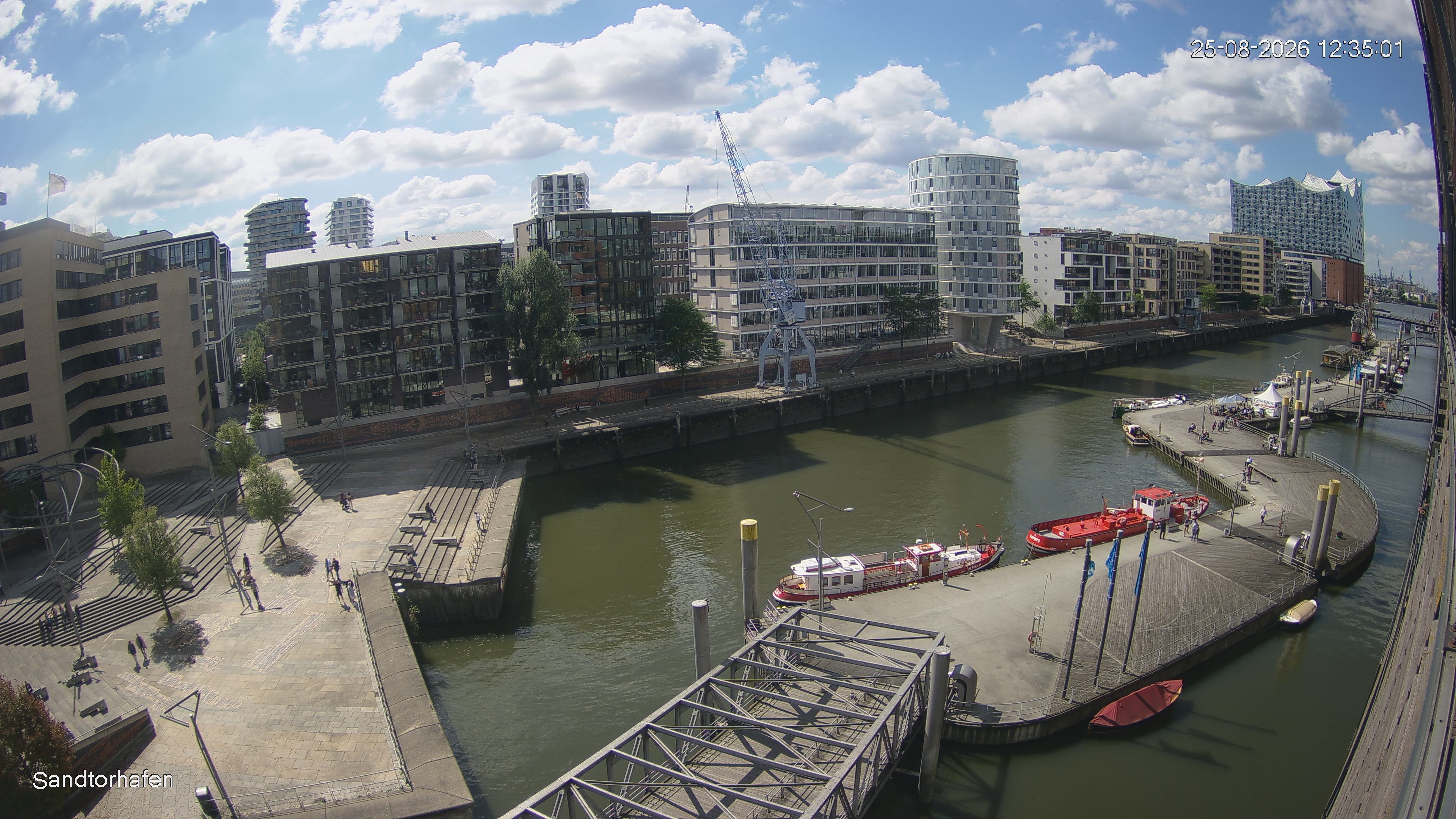 Archived image Webcam Harbour Hall Hamburg