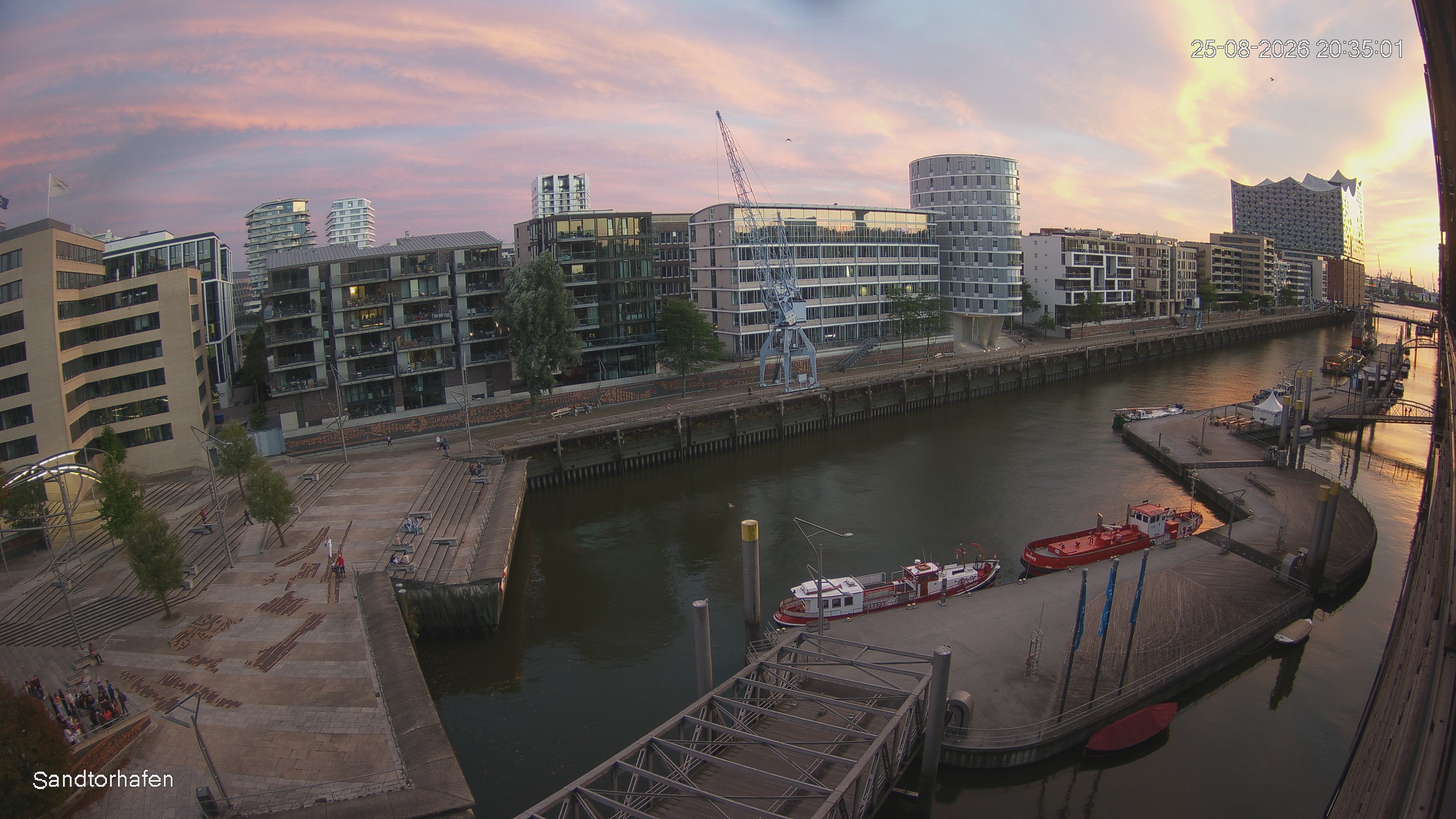 Archived image Webcam Harbour Hall Hamburg