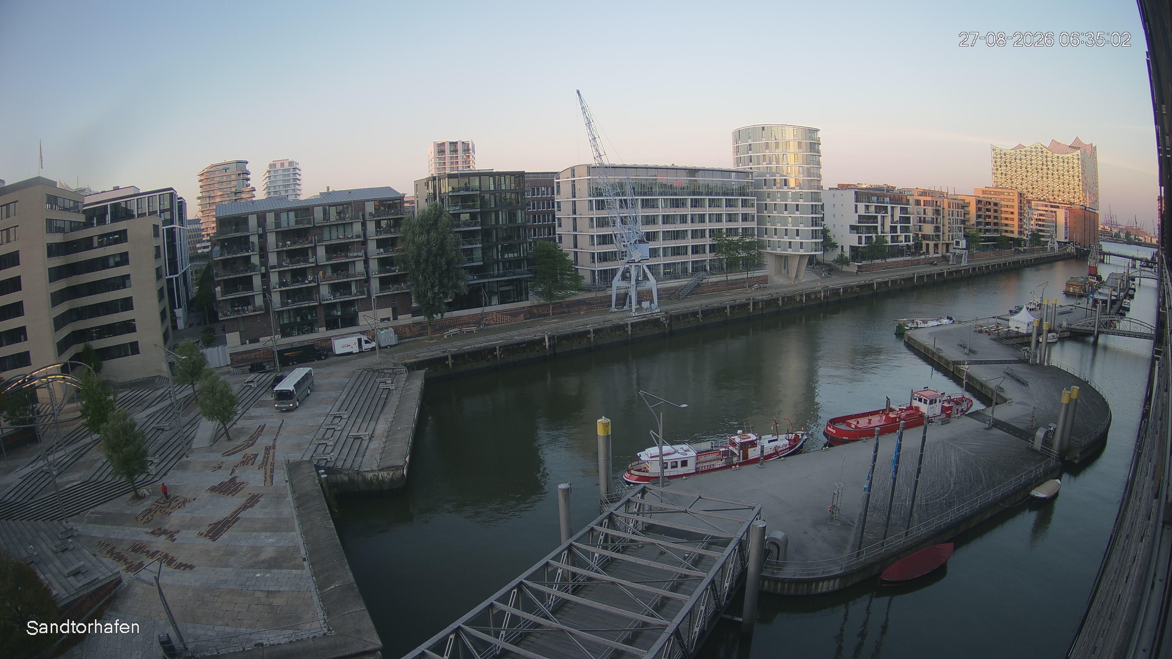 Archiv Foto Webcam Hamburg: HafenCity und Elbphilharmonie