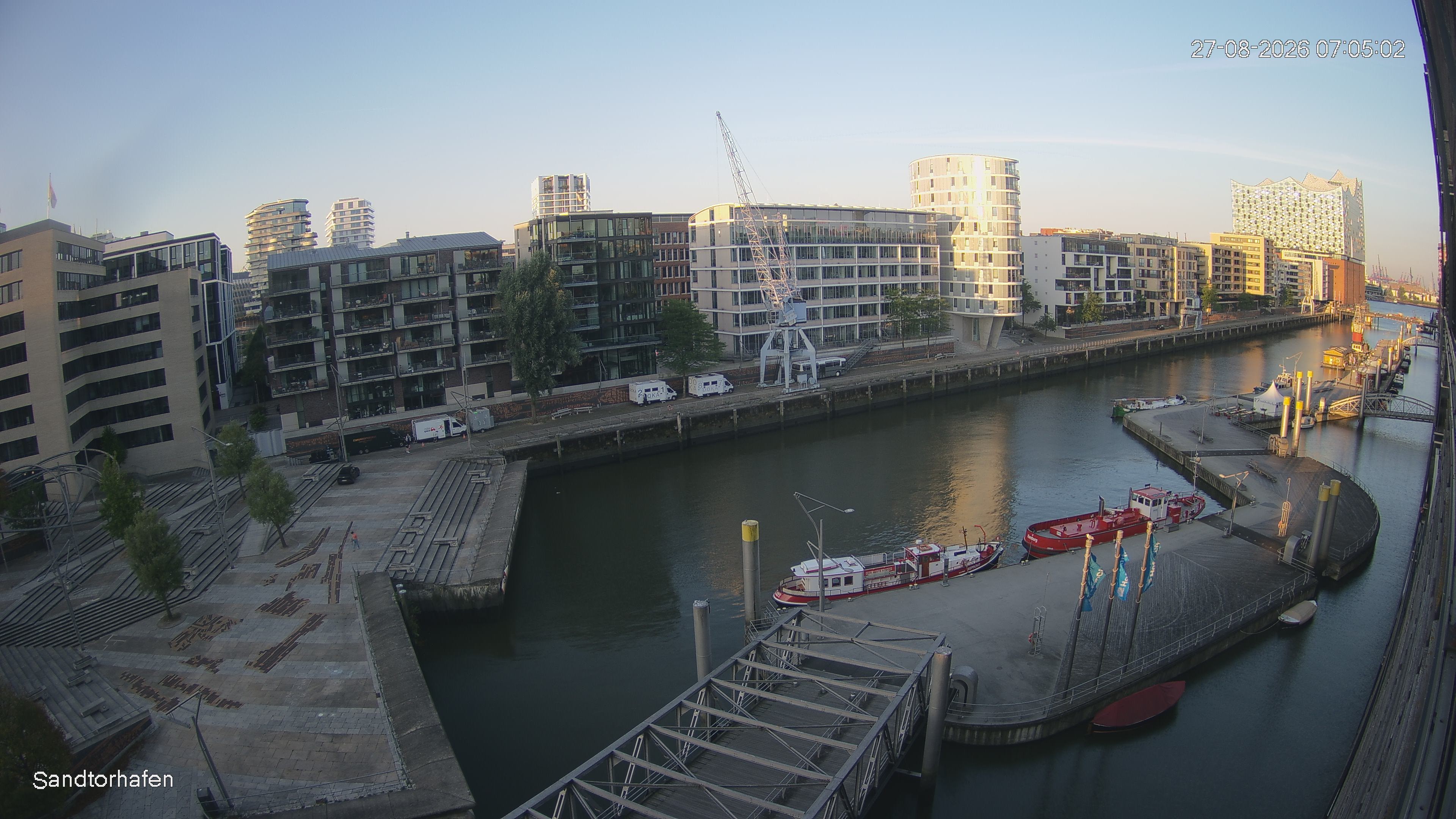 Archiv Foto Webcam Hamburg: HafenCity und Elbphilharmonie