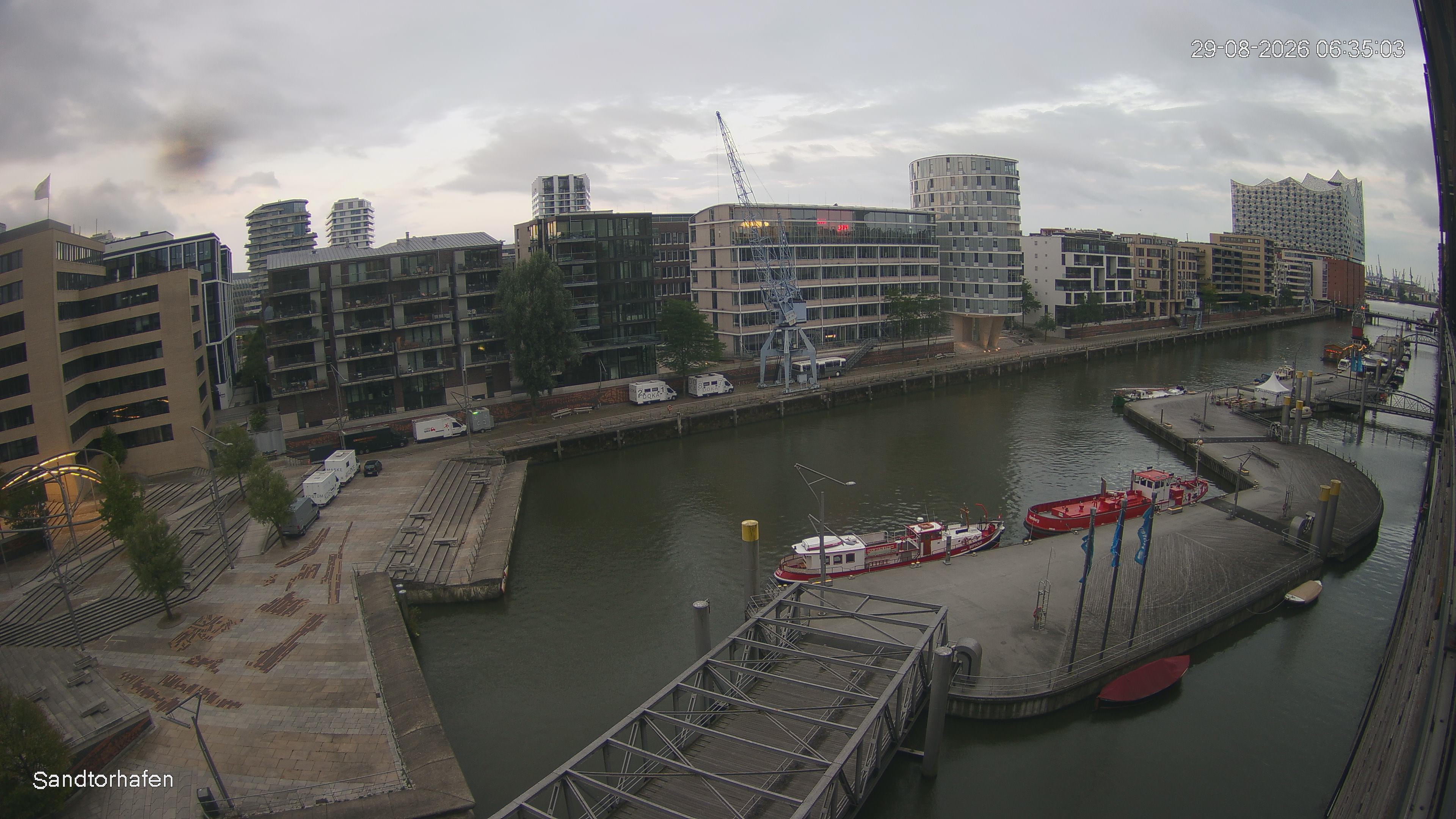 Archiv Foto Webcam Hamburg: HafenCity und Elbphilharmonie