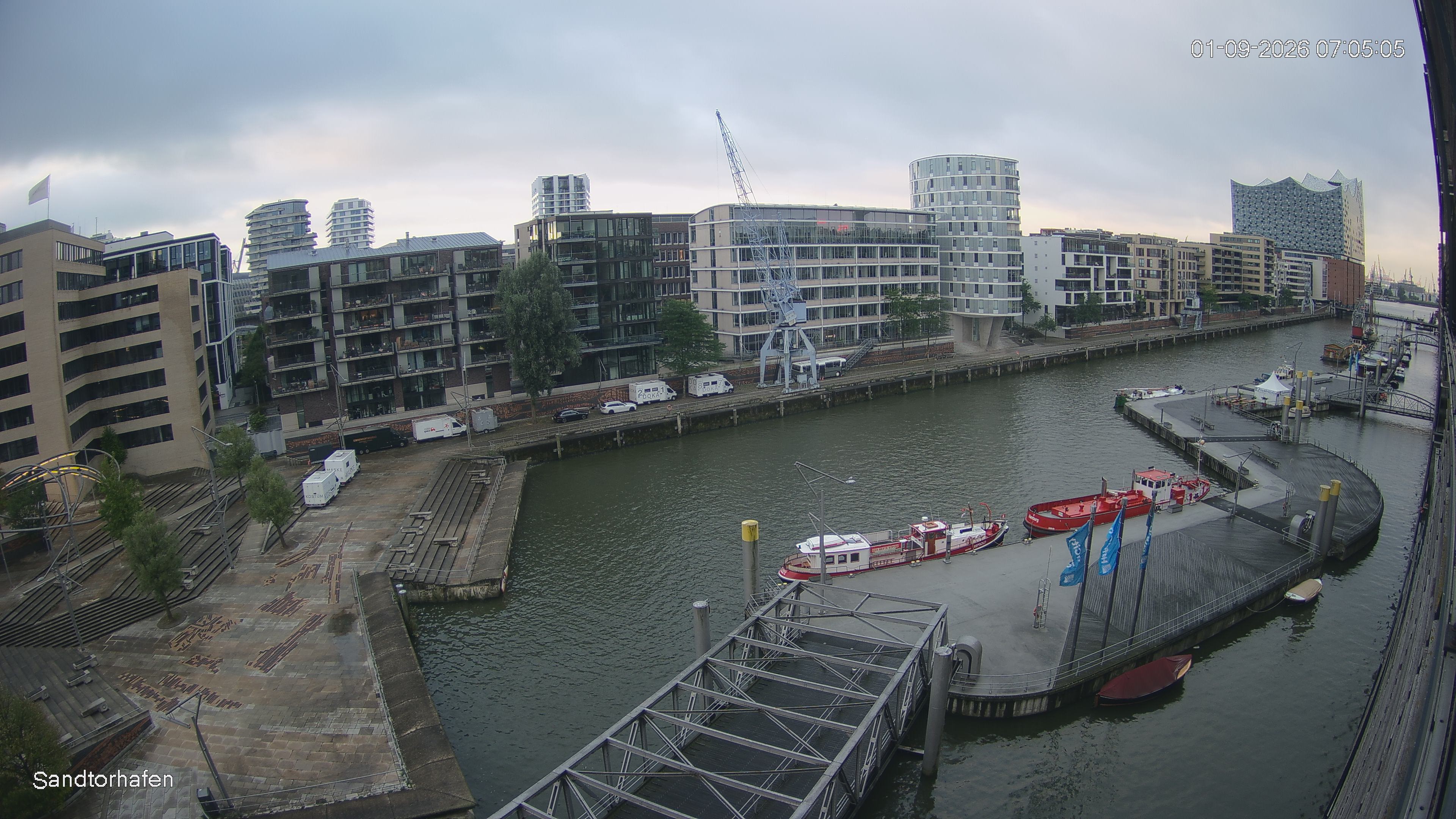 Archiv Foto Webcam Hamburg: HafenCity und Elbphilharmonie