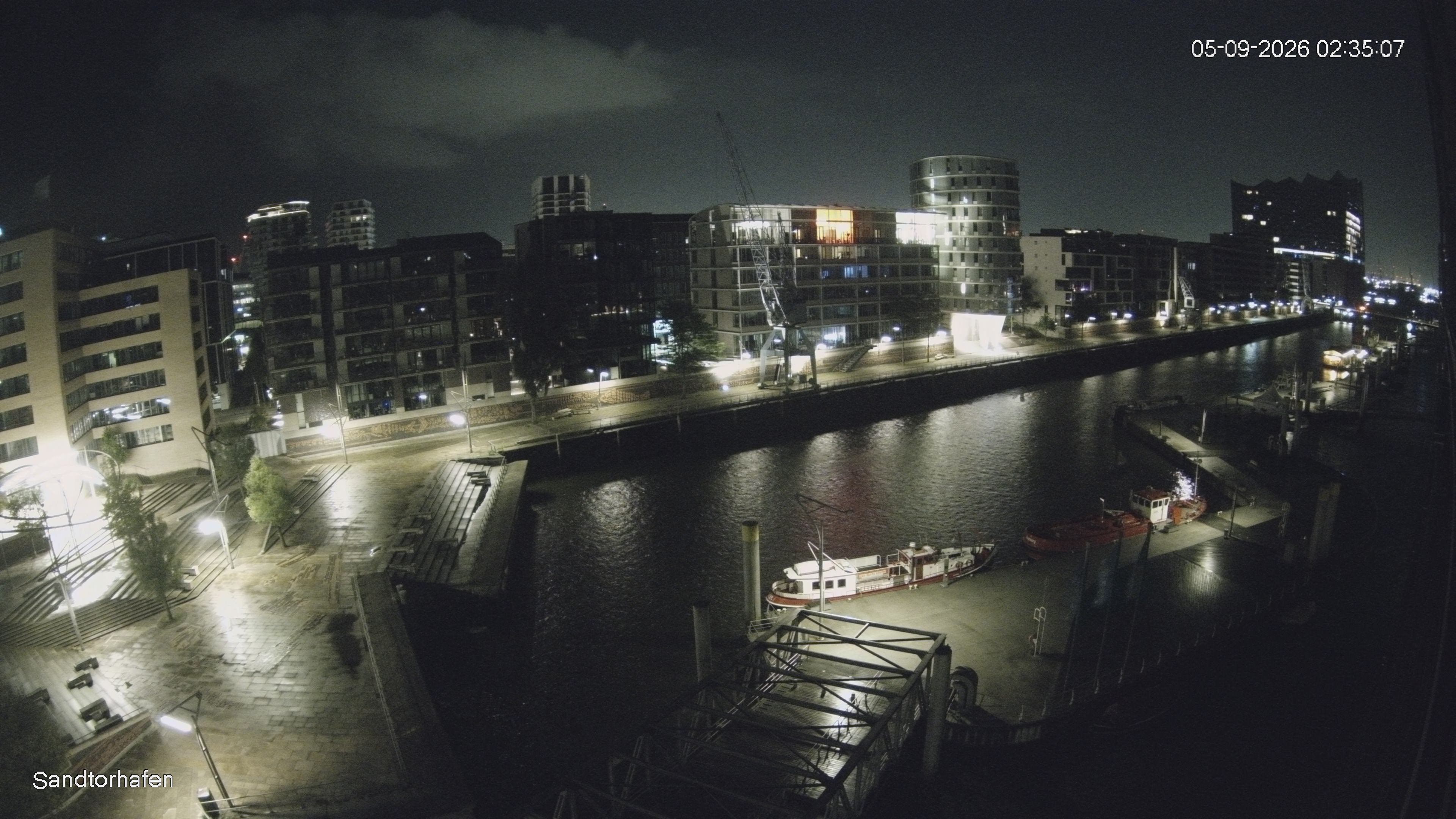 Archiv Foto Webcam Hamburg: HafenCity und Elbphilharmonie