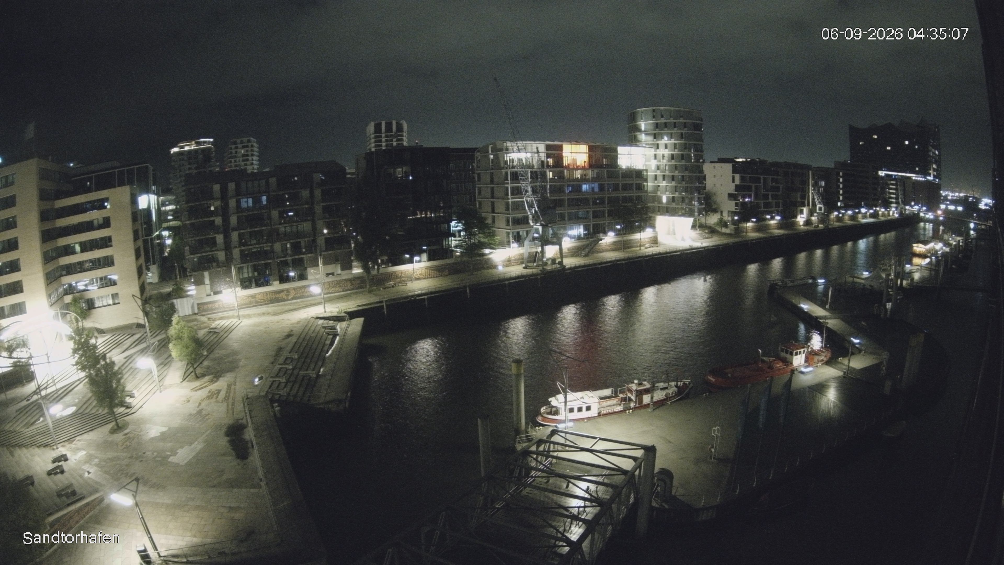 Archiv Foto Webcam Hamburg: HafenCity und Elbphilharmonie