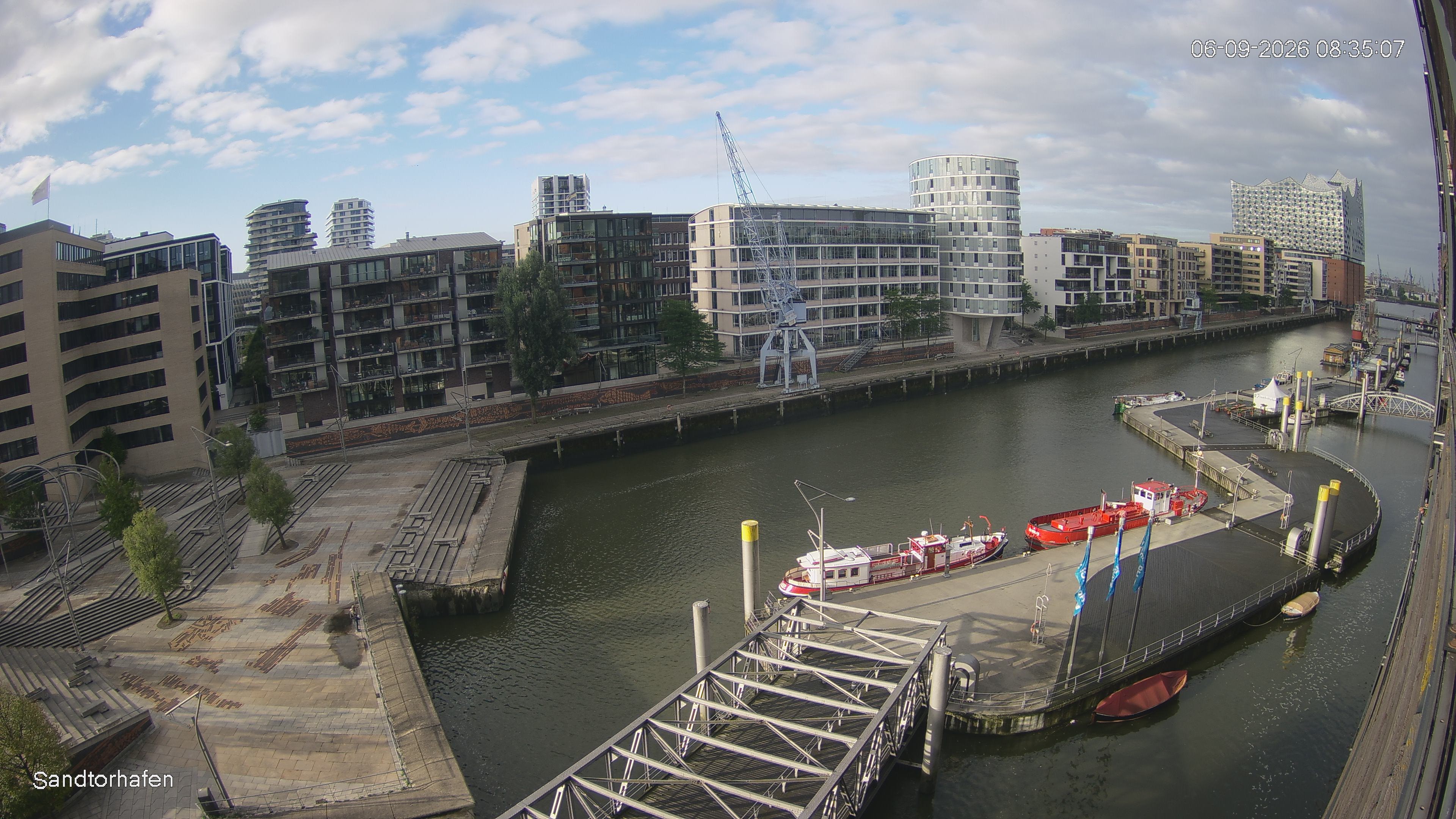 Archiv Foto Webcam Hamburg: HafenCity und Elbphilharmonie