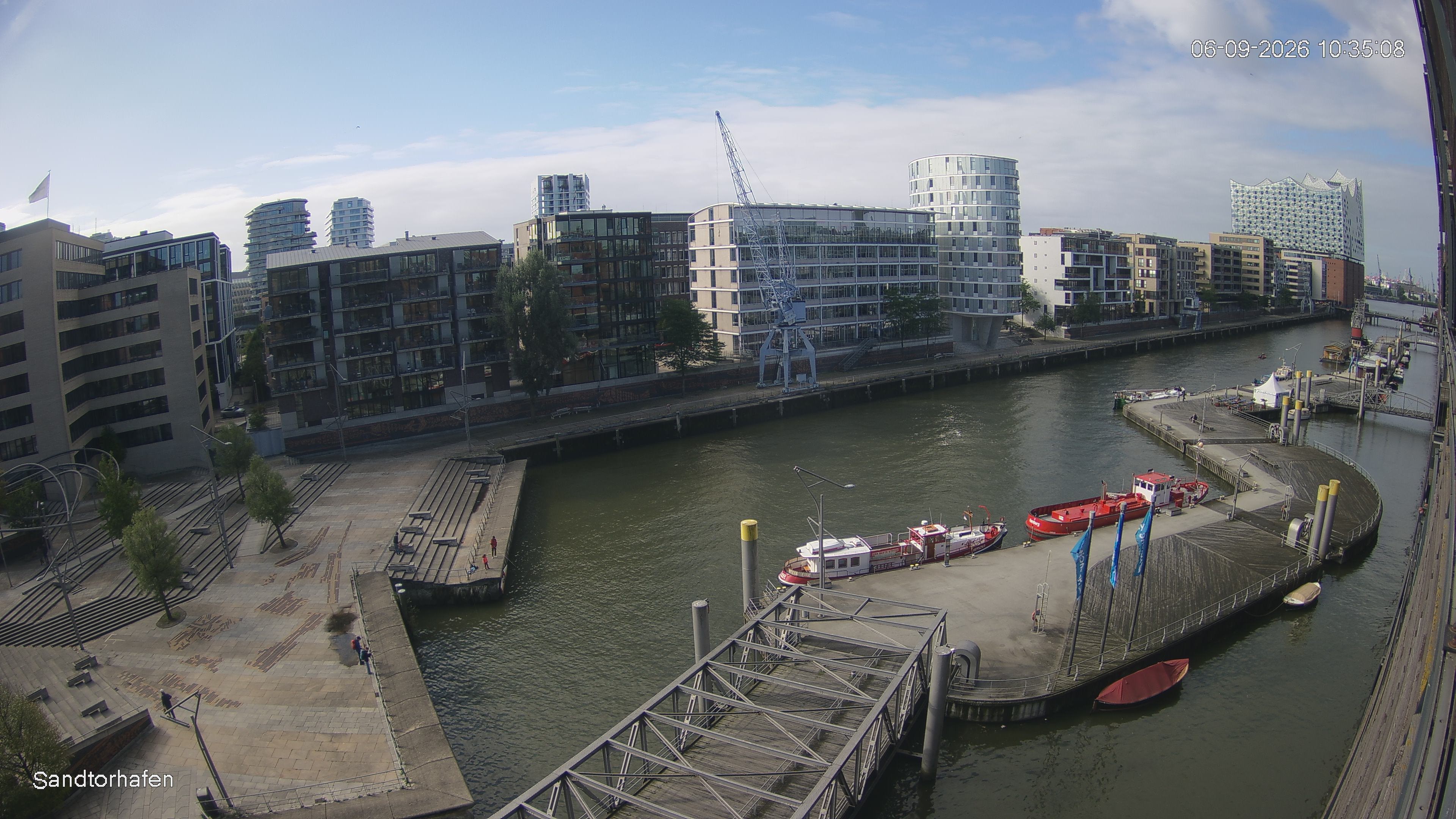Archiv Foto Webcam Hamburg: HafenCity und Elbphilharmonie