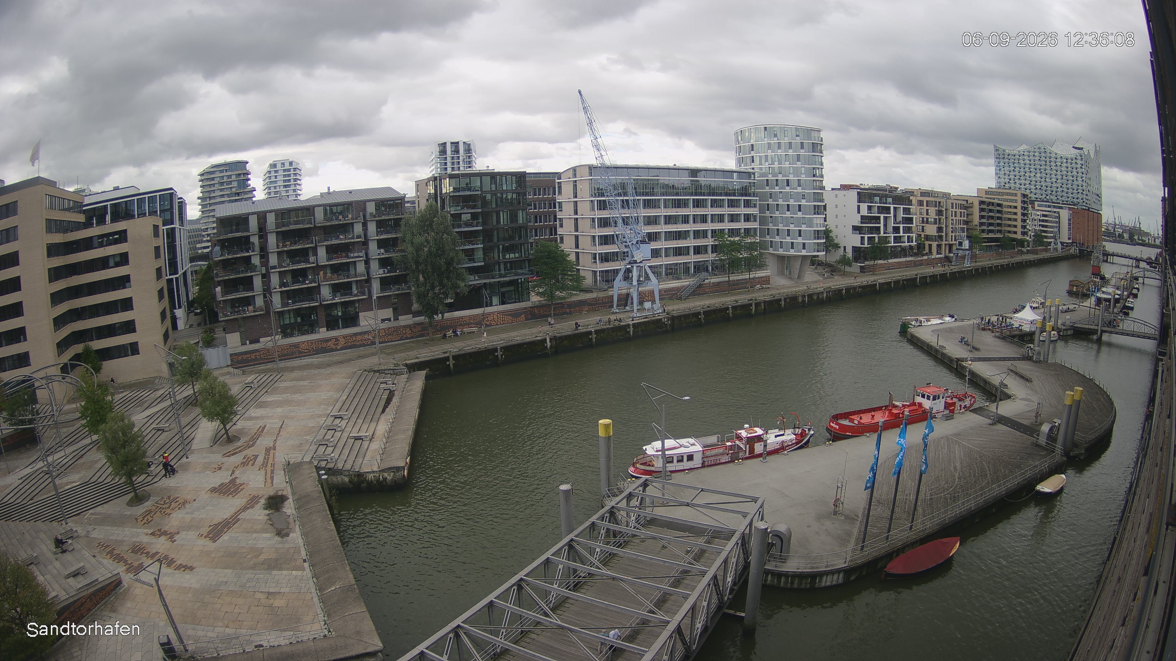 Archiv Foto Webcam Hamburg: HafenCity und Elbphilharmonie