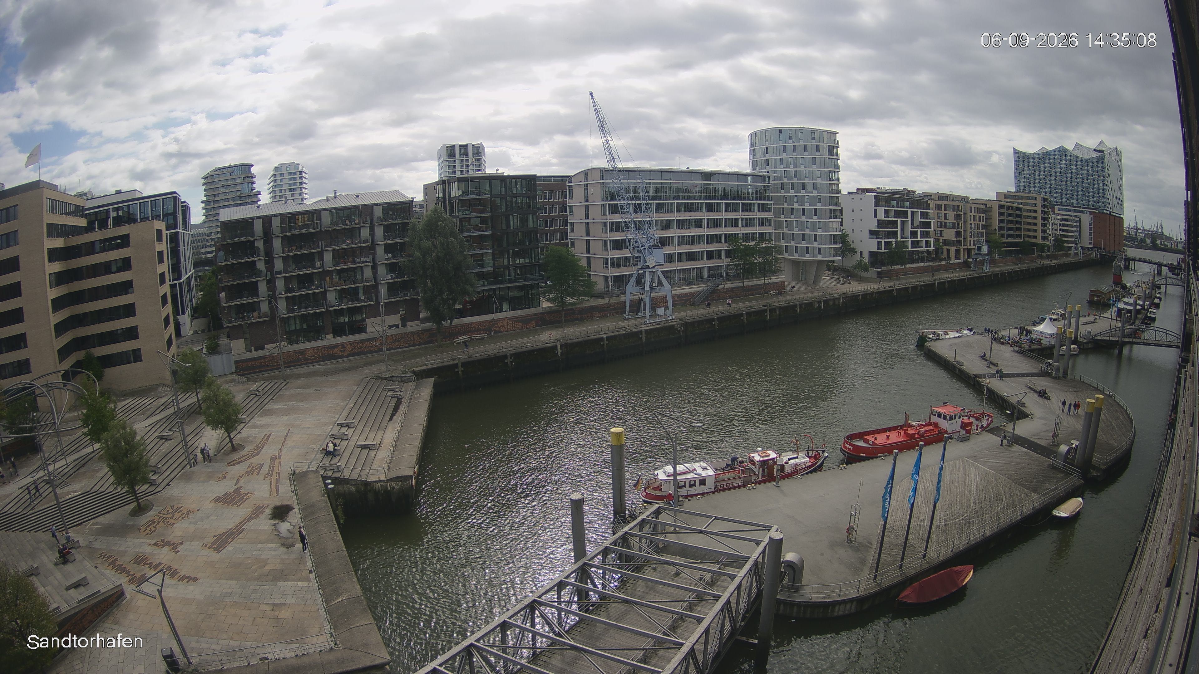 Archiv Foto Webcam Hamburg: HafenCity und Elbphilharmonie