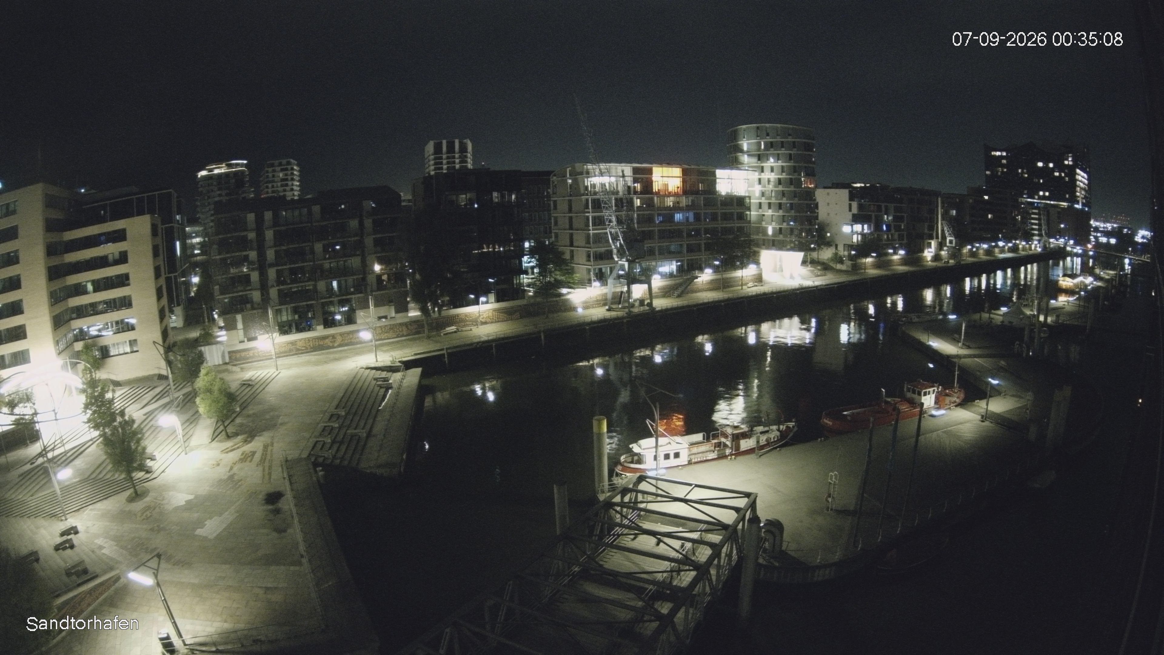 Archiv Foto Webcam Hamburg: HafenCity und Elbphilharmonie