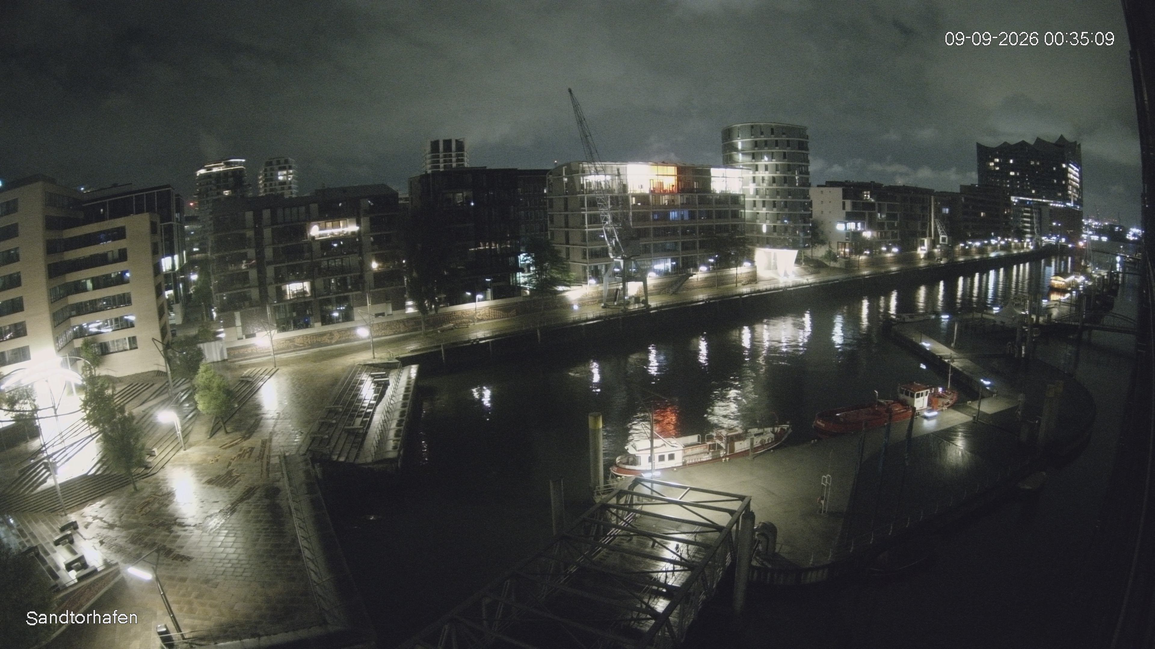 Archived image Webcam Harbour Hall Hamburg