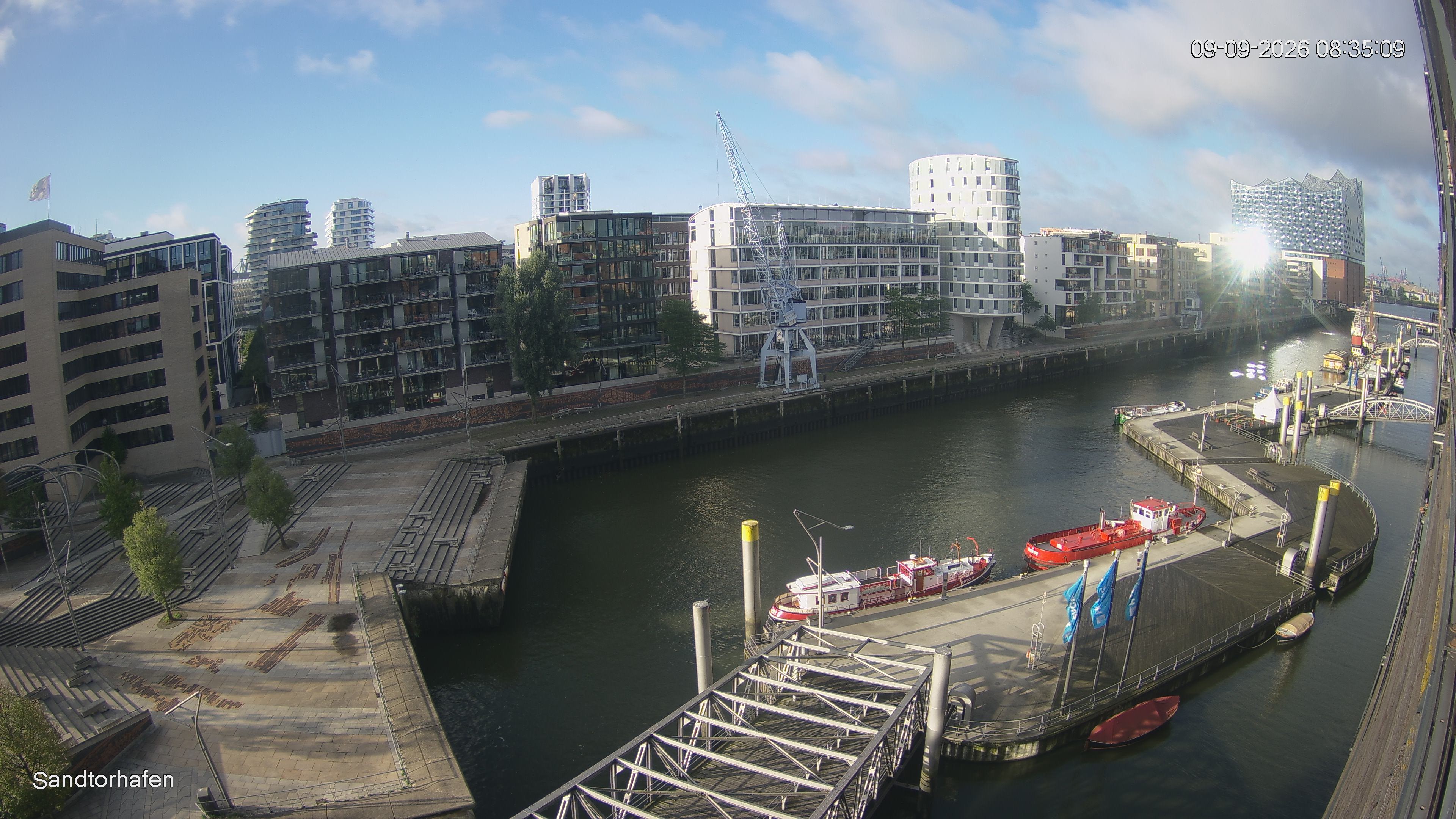 Archiv Foto Webcam Hamburg: HafenCity und Elbphilharmonie