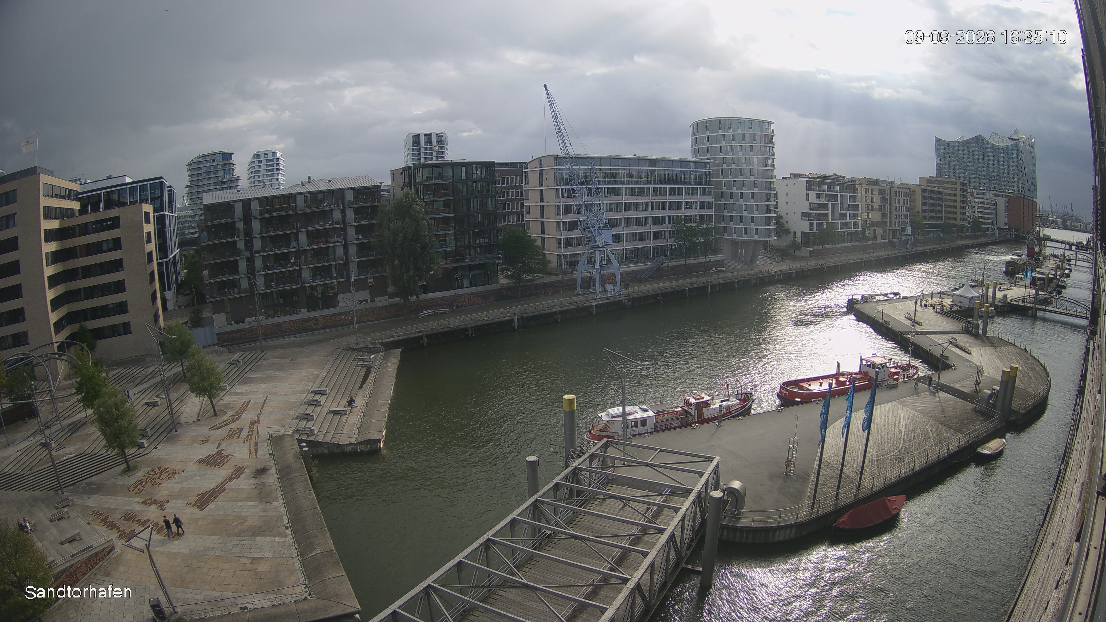 Archiv Foto Webcam Hamburg: HafenCity und Elbphilharmonie