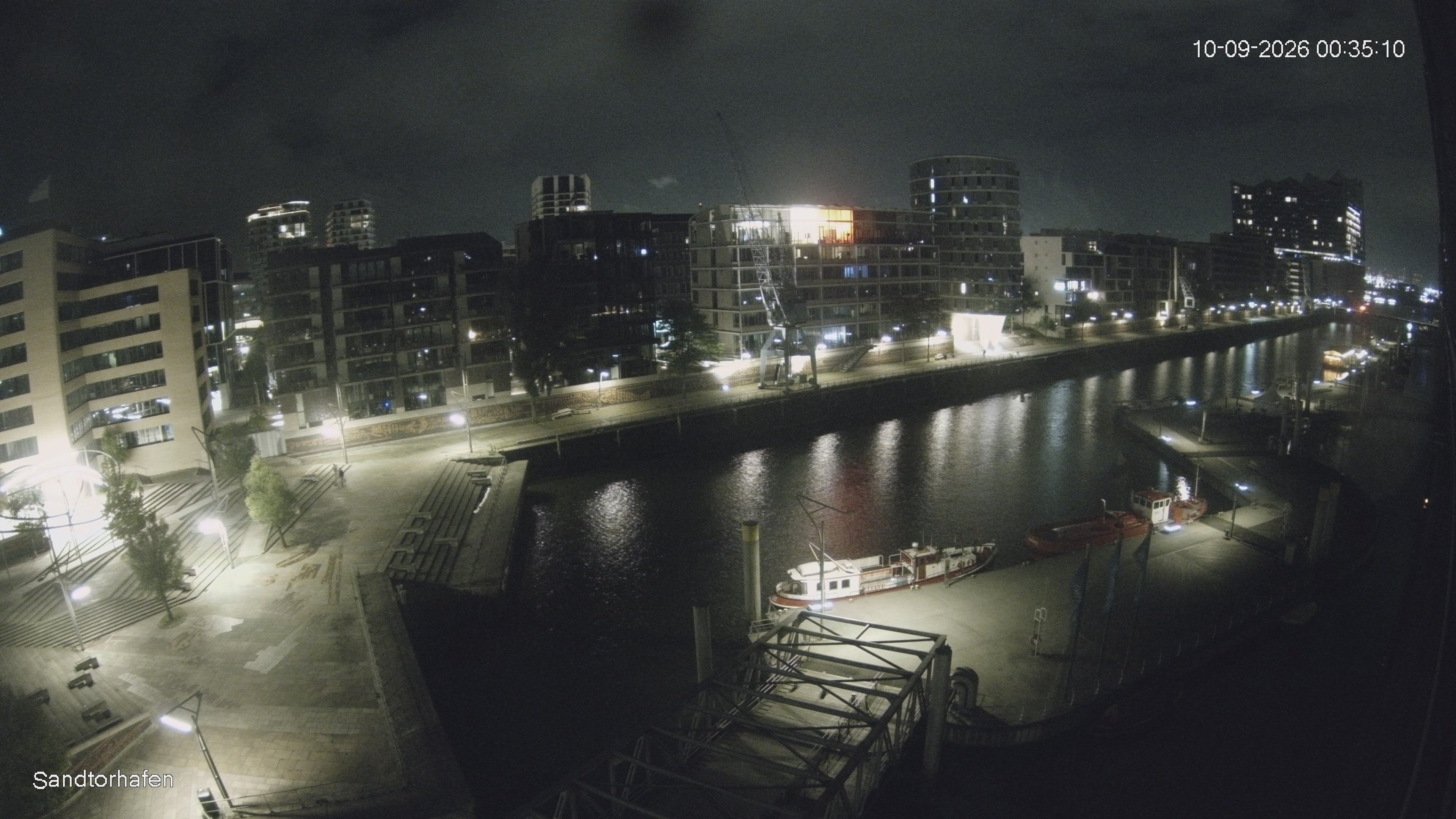 Archived image Webcam Harbour Hall Hamburg