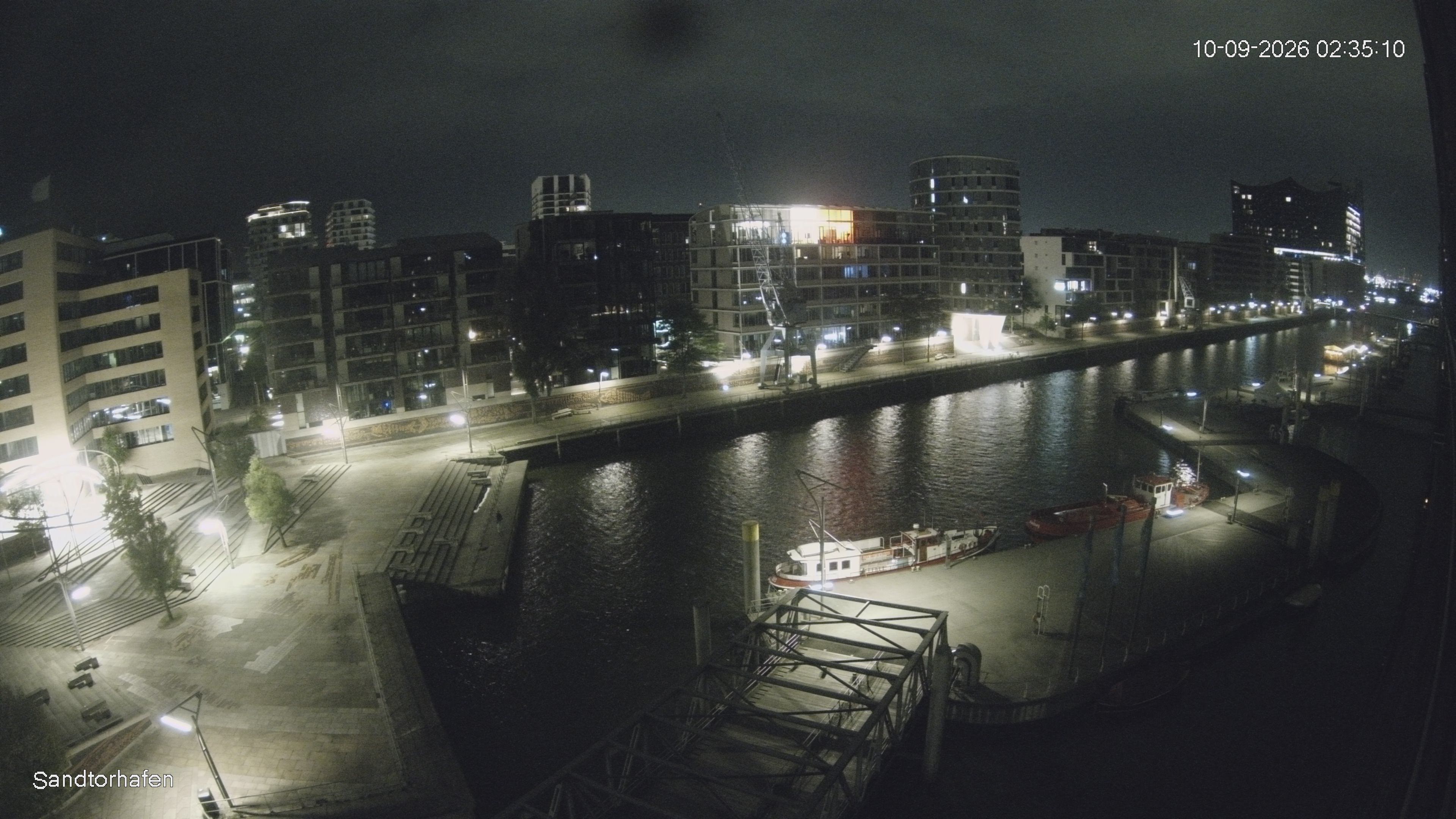 Archiv Foto Webcam Hamburg: HafenCity und Elbphilharmonie