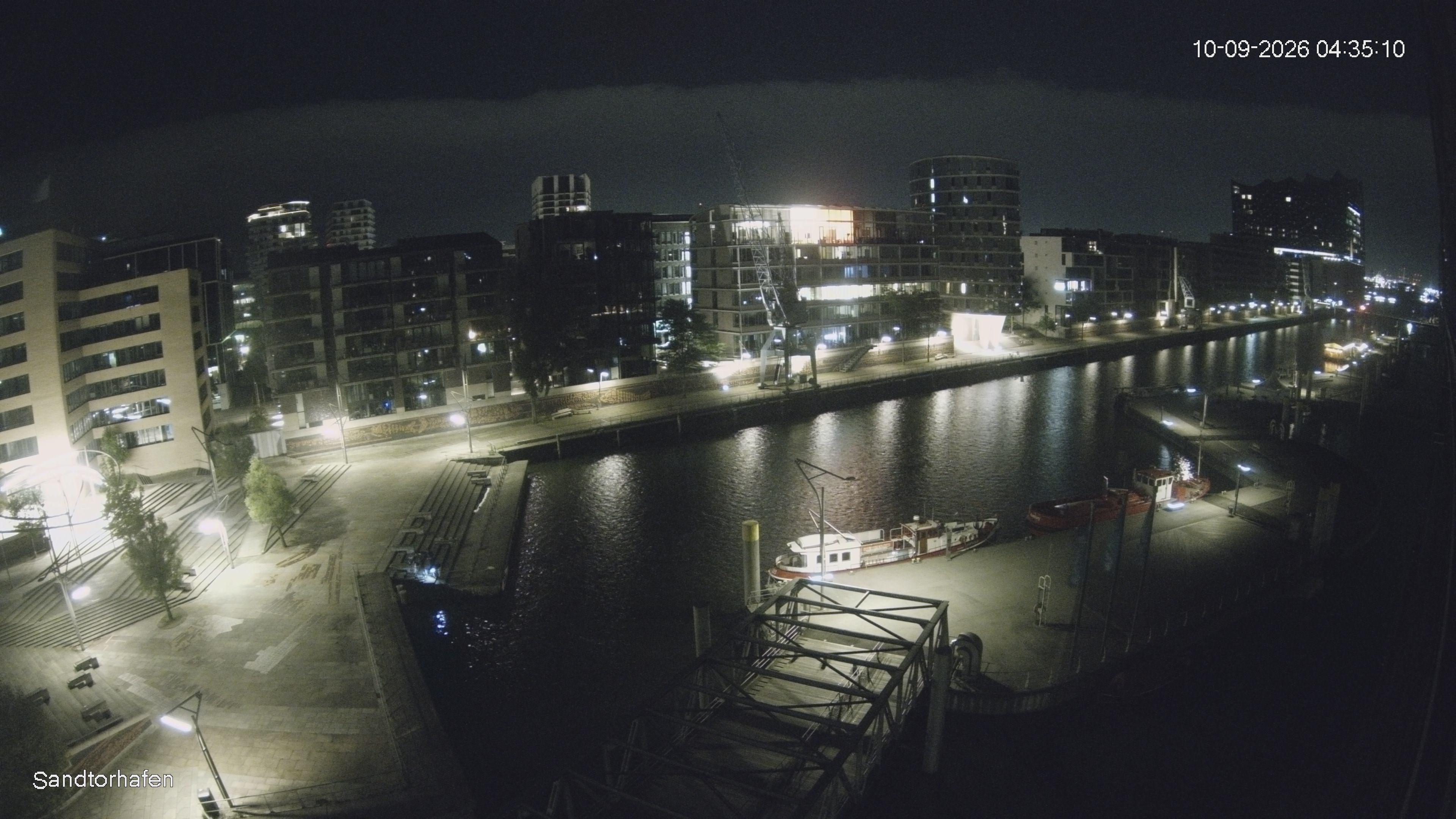 Archiv Foto Webcam Hamburg: HafenCity und Elbphilharmonie