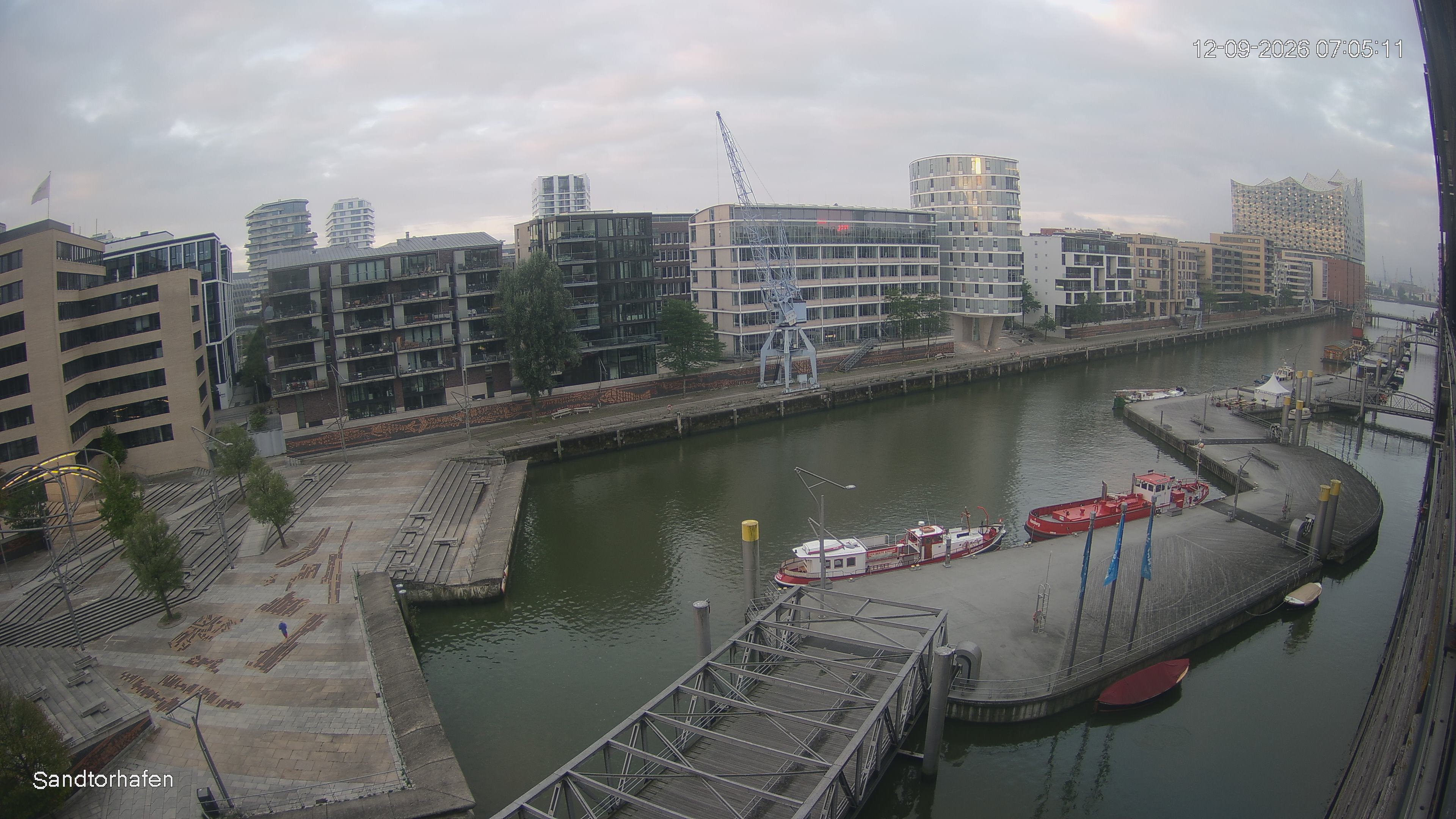 Archiv Foto Webcam Hamburg: HafenCity und Elbphilharmonie