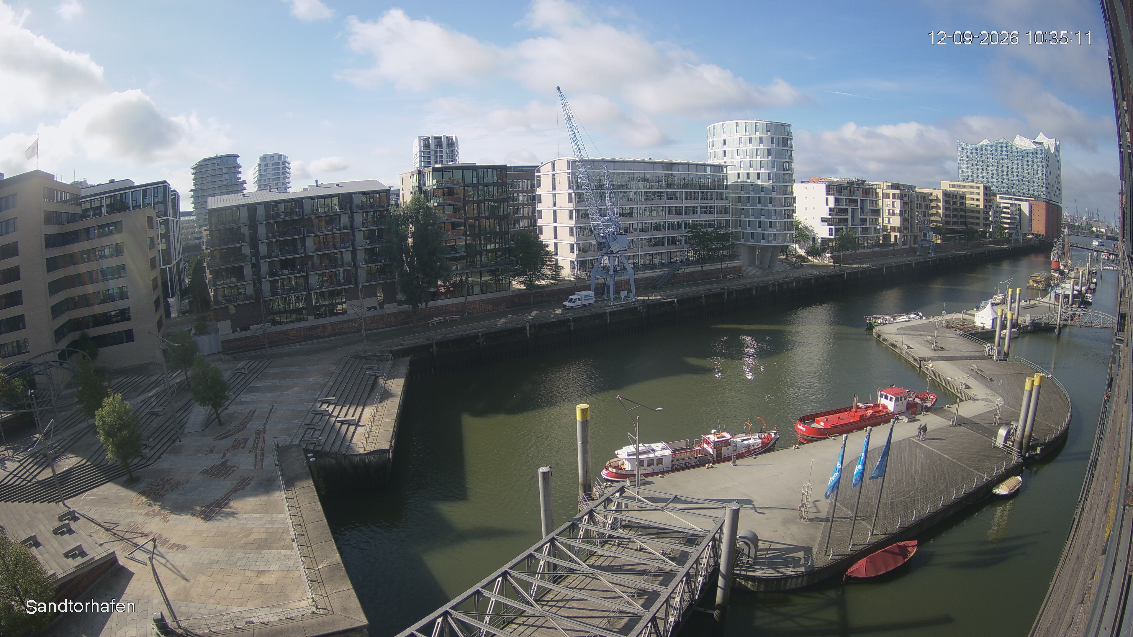 Archiv Foto Webcam Hamburg: HafenCity und Elbphilharmonie
