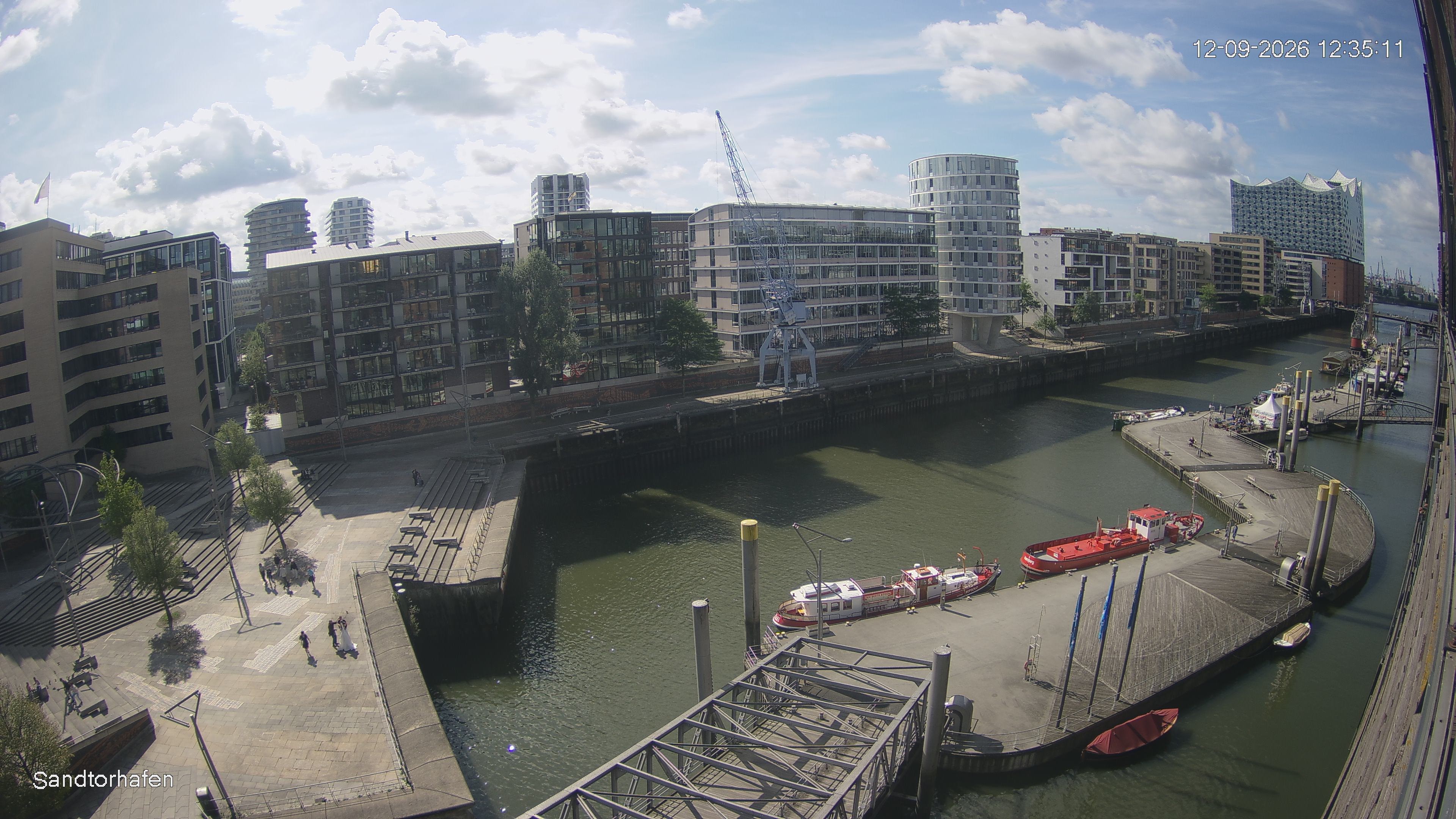 Archiv Foto Webcam Hamburg: HafenCity und Elbphilharmonie