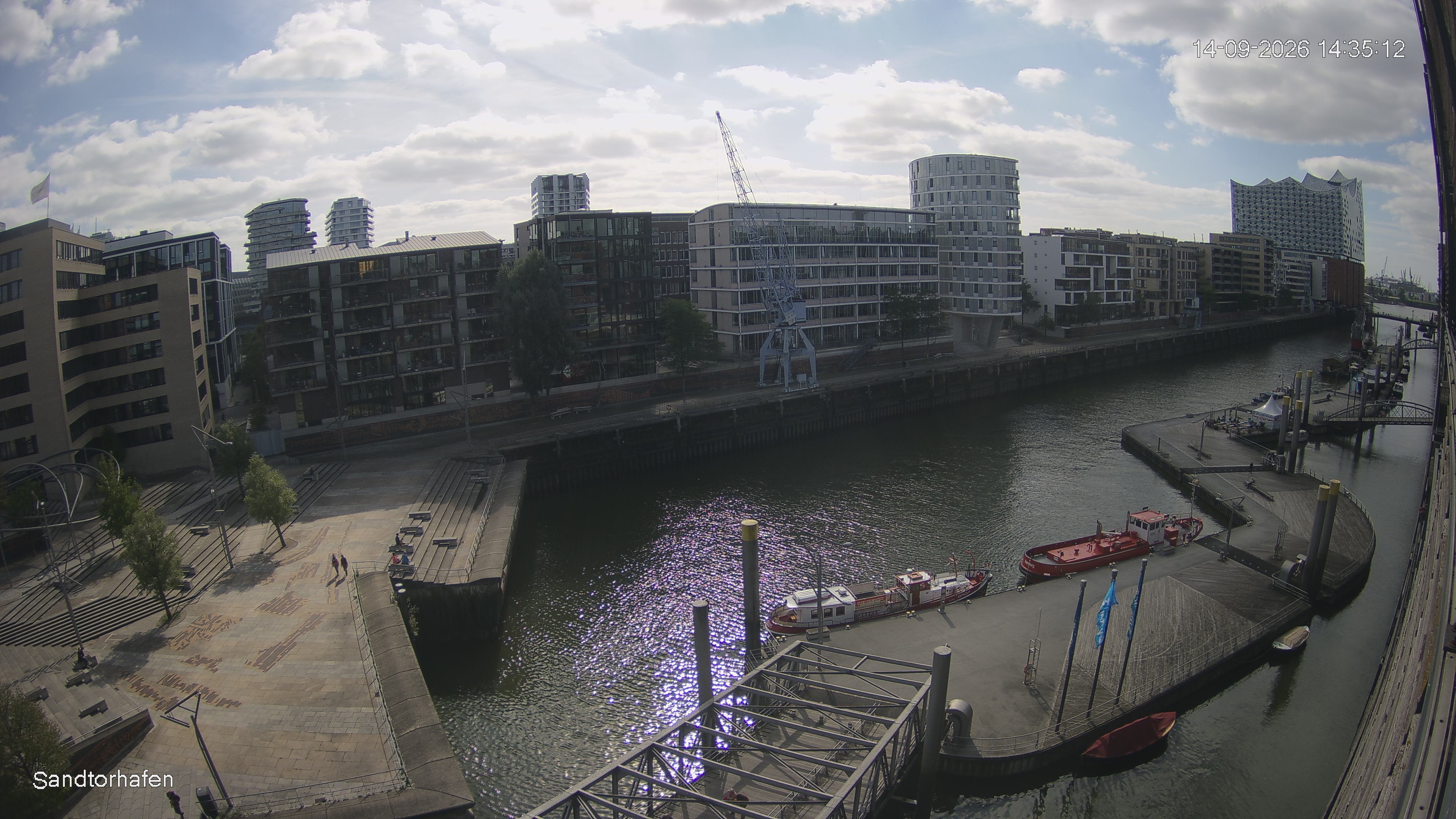Archiv Foto Webcam Hamburg: HafenCity und Elbphilharmonie