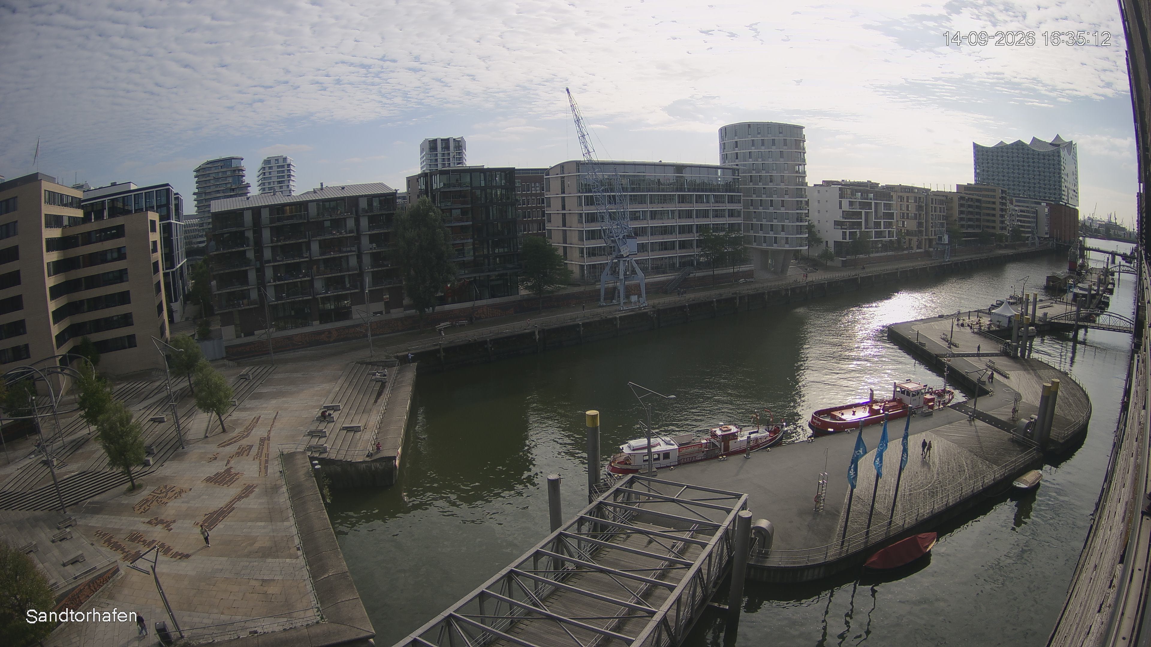 Archiv Foto Webcam Hamburg: HafenCity und Elbphilharmonie