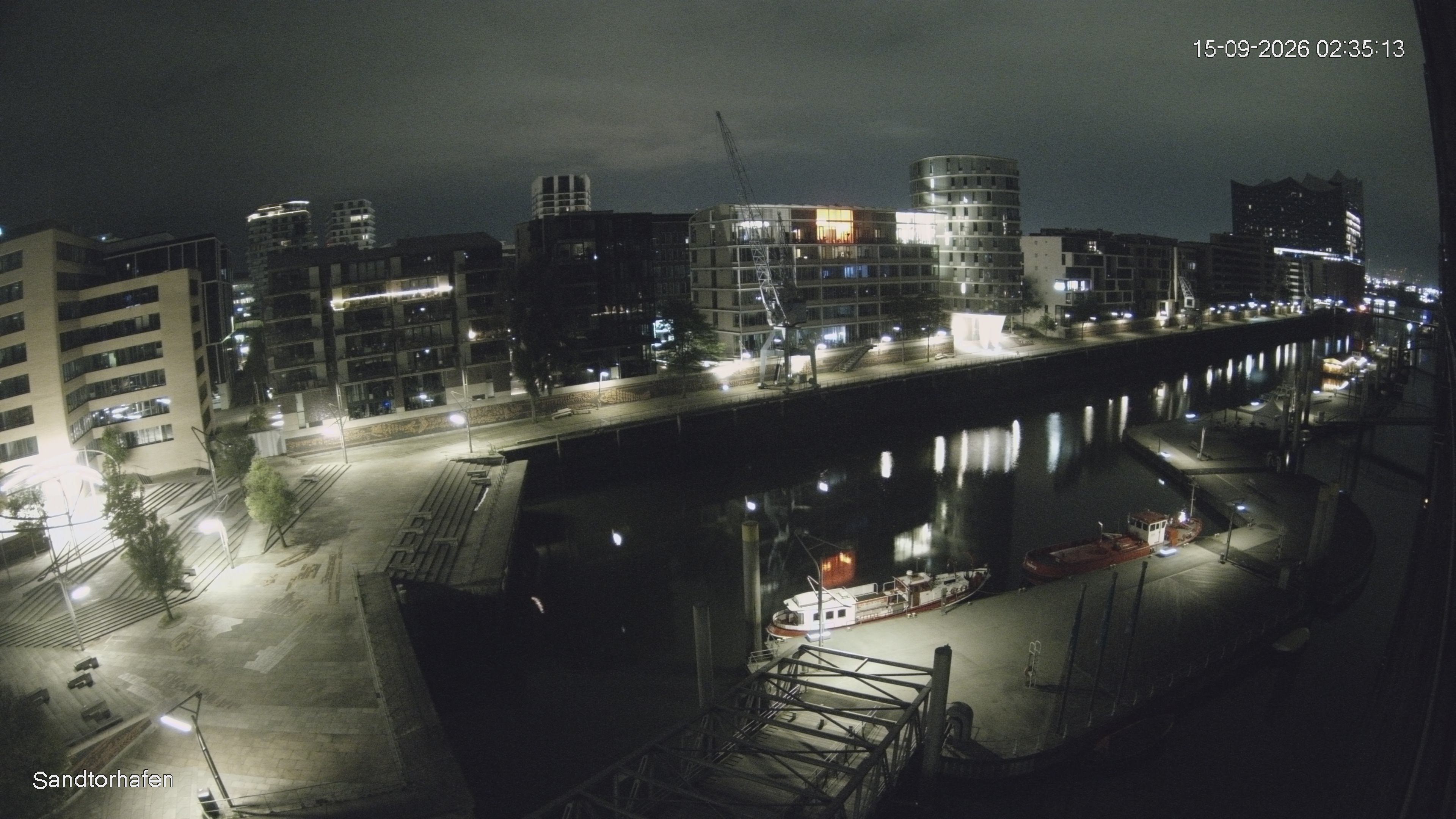 Archiv Foto Webcam Hamburg: HafenCity und Elbphilharmonie