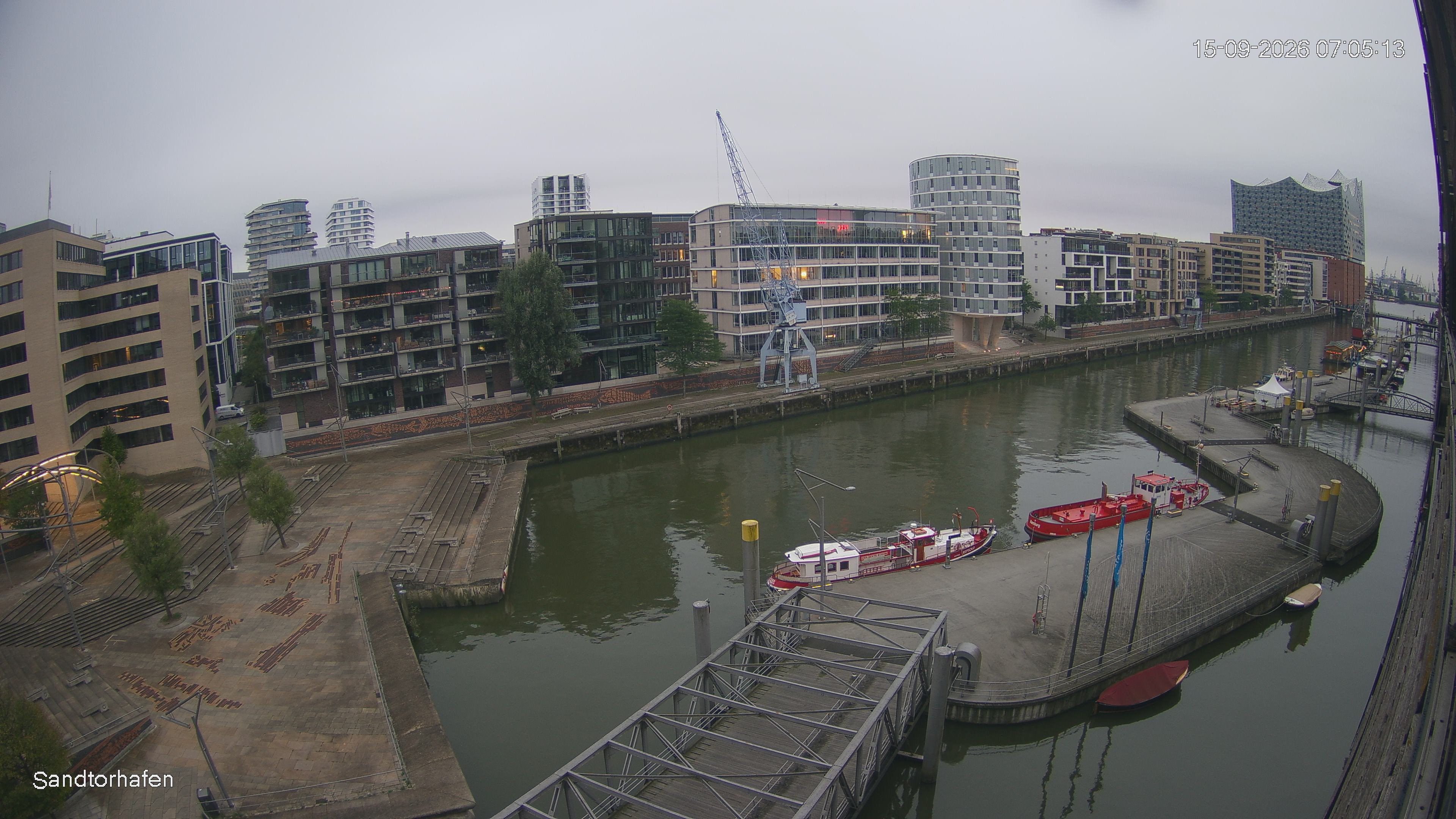 Archiv Foto Webcam Hamburg: HafenCity und Elbphilharmonie