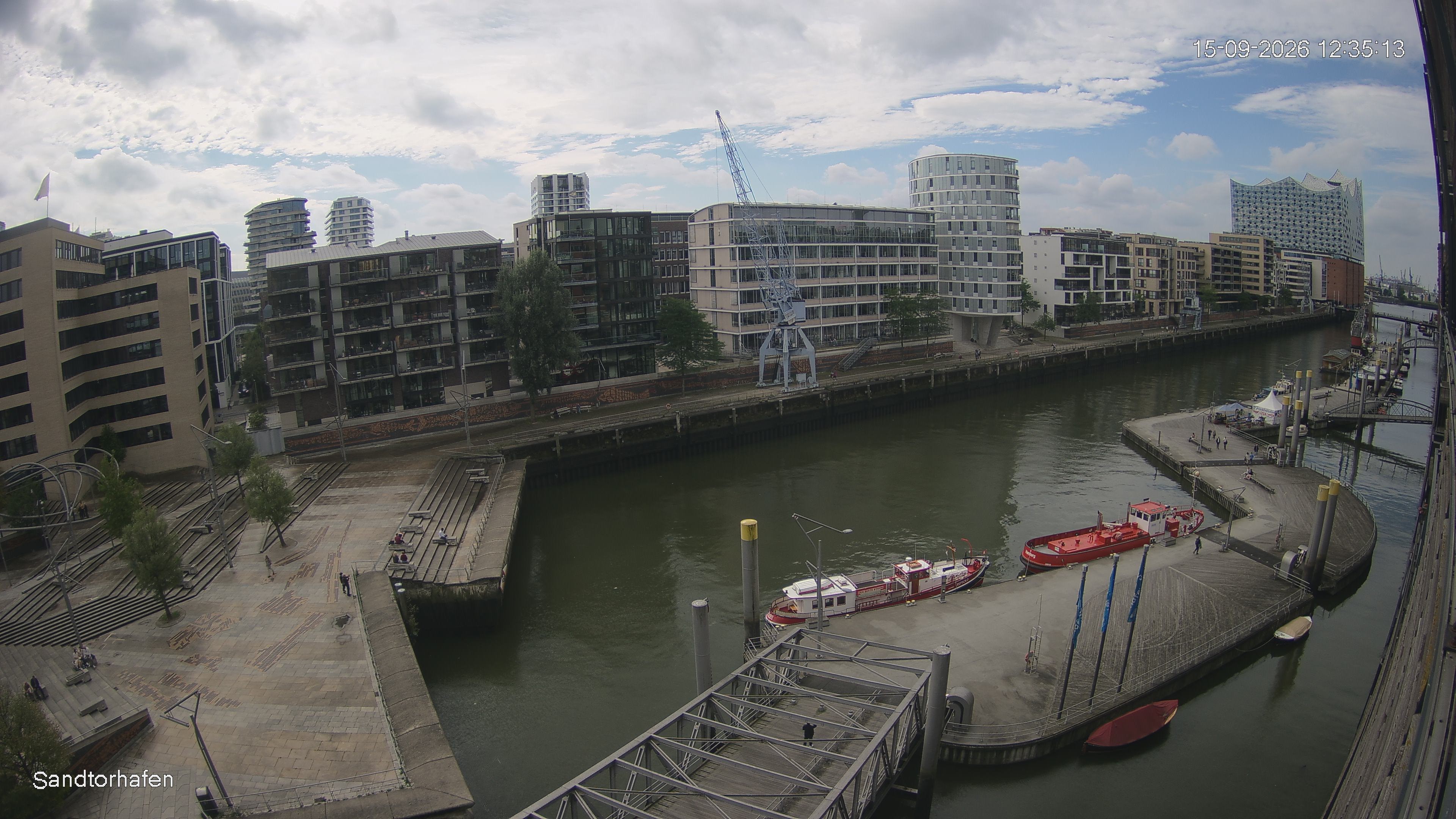 Archiv Foto Webcam Hamburg: HafenCity und Elbphilharmonie