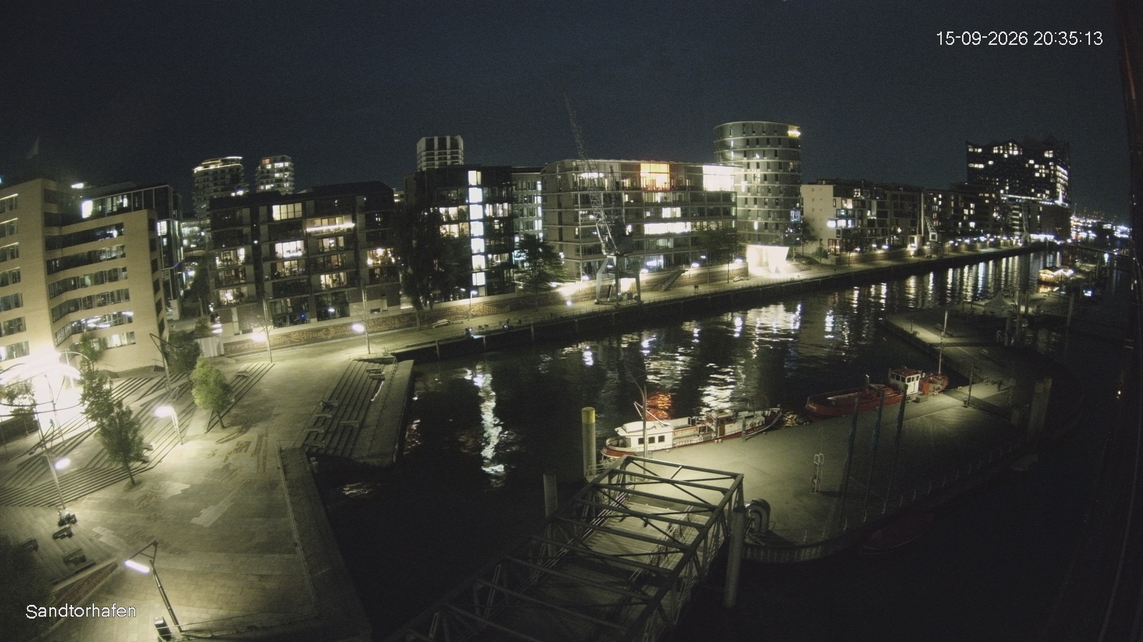 Archiv Foto Webcam Hamburg: HafenCity und Elbphilharmonie