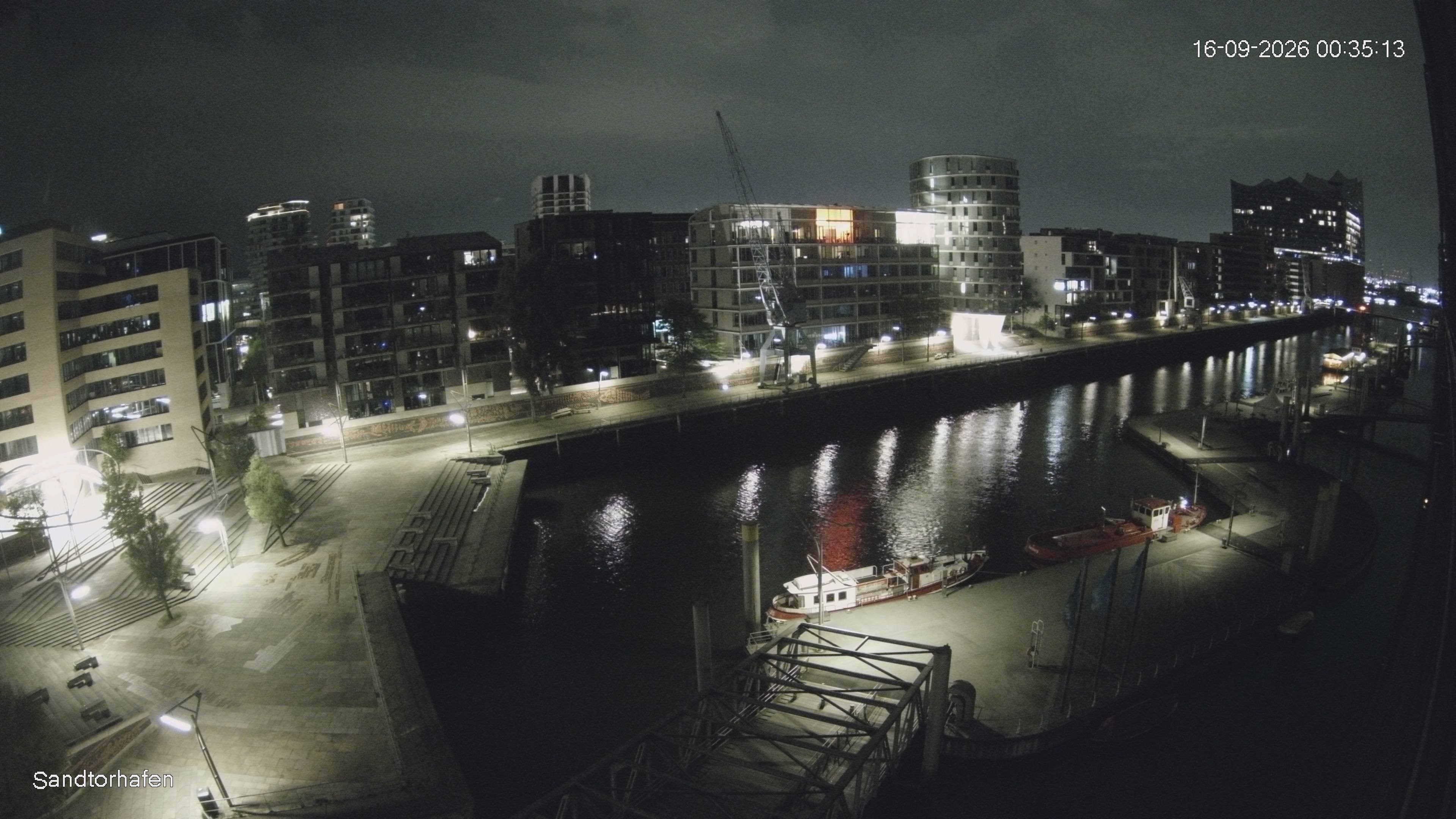 Archiv Foto Webcam Hamburg: HafenCity und Elbphilharmonie