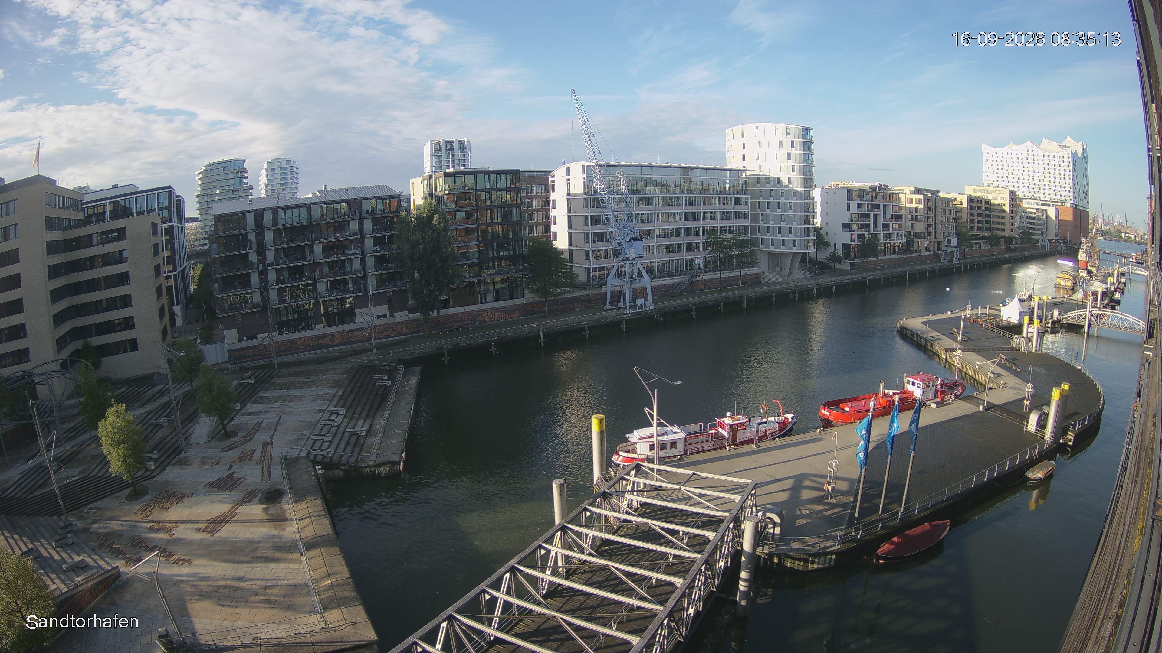 Archiv Foto Webcam Hamburg: HafenCity und Elbphilharmonie
