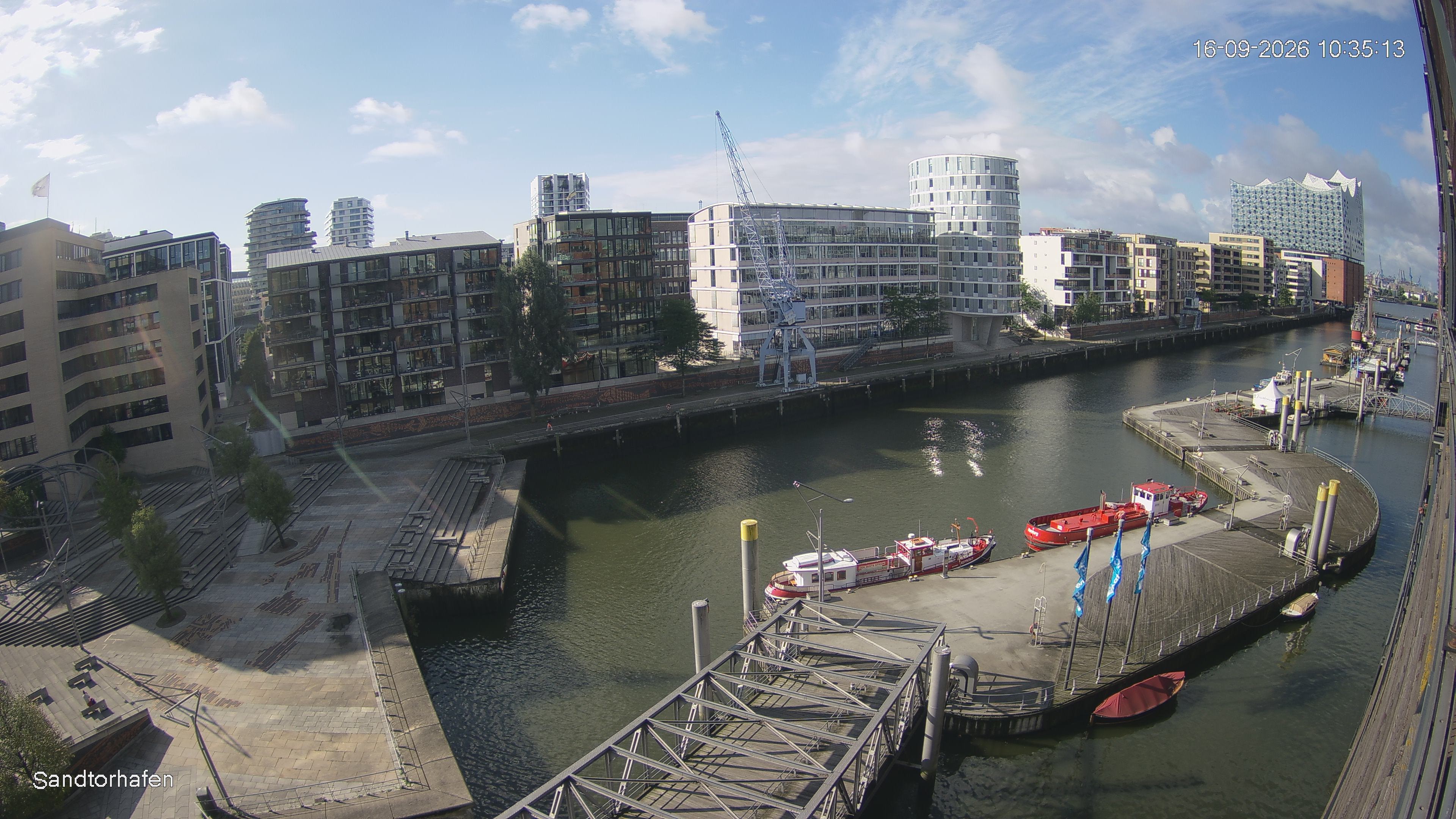 Archiv Foto Webcam Hamburg: HafenCity und Elbphilharmonie